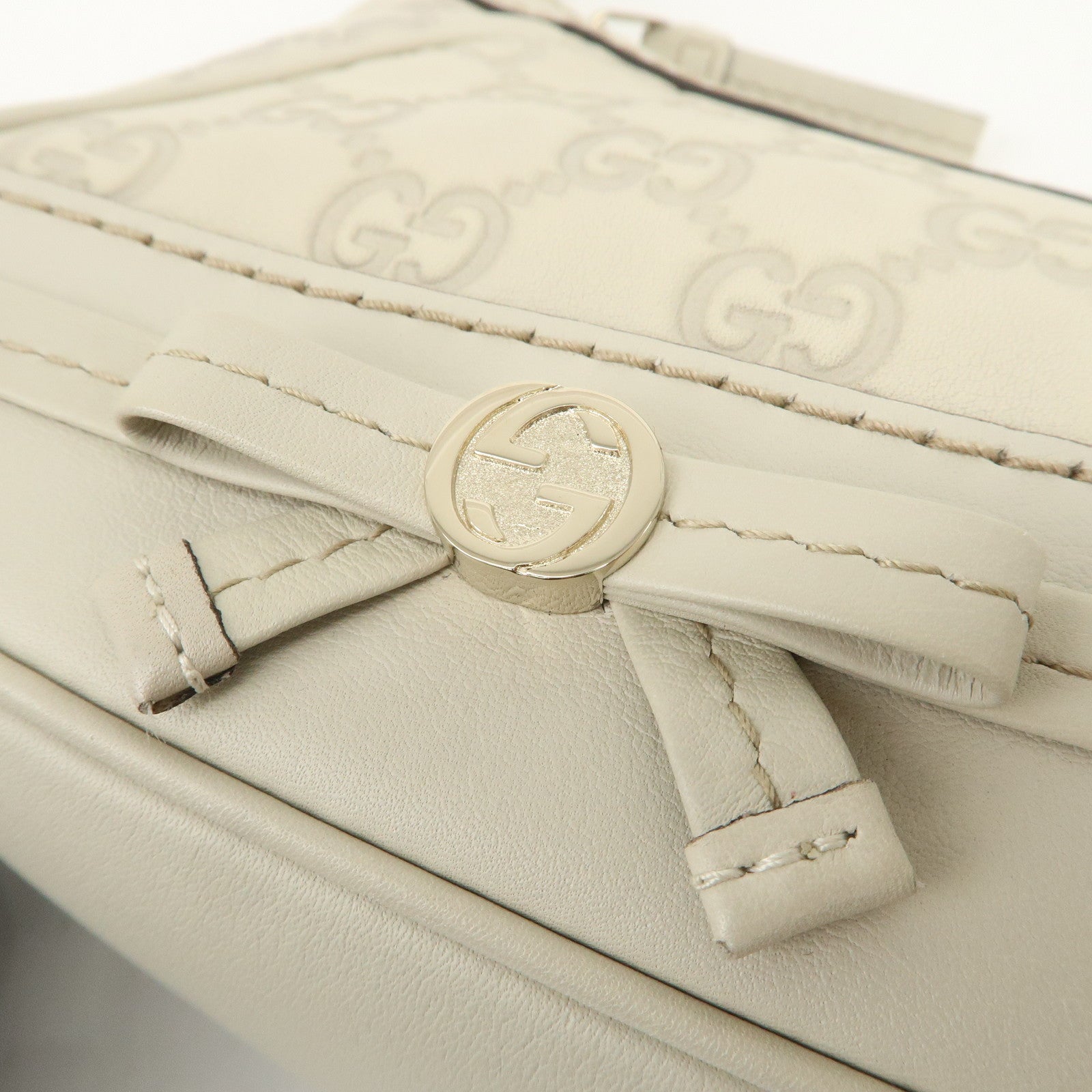 GUCCI Guccissima Mayfair Interlocking G Leather Shoulder Bag Ivory