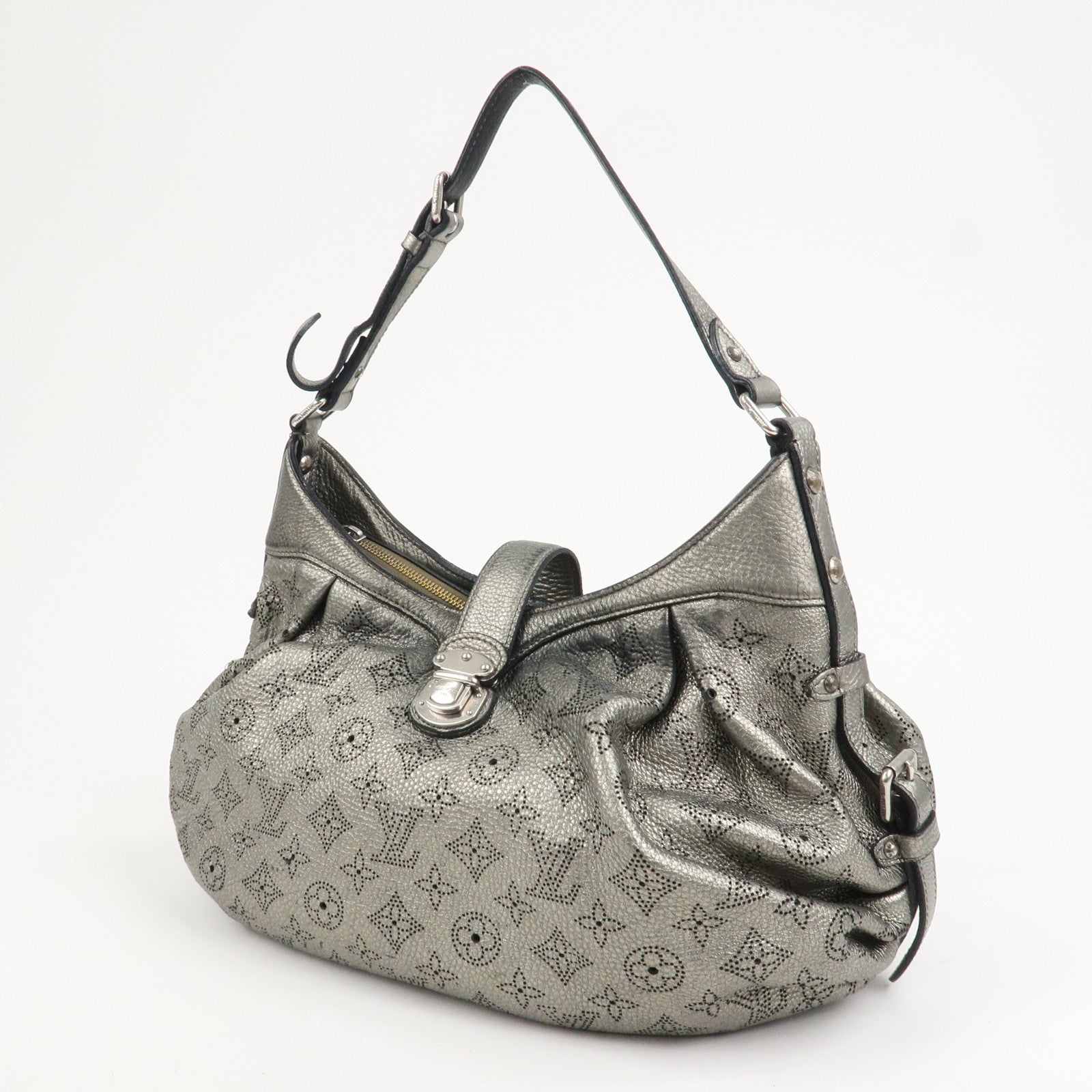 Louis Vuitton Monogram Mahina XS Shoulder Bag Argent M95718