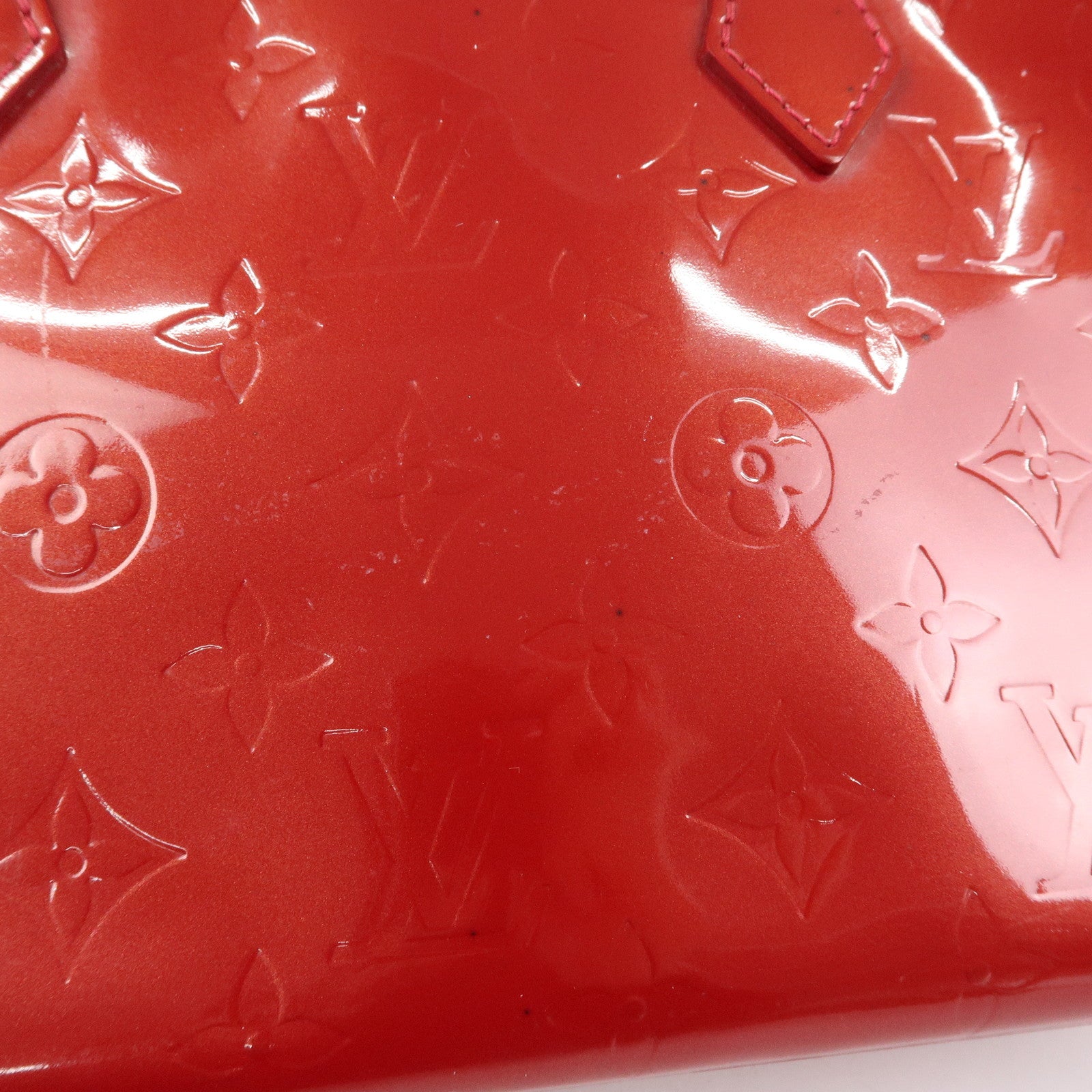 Louis Vuitton Monogram Vernis Wilshire PM Hand Bag Red M93642
