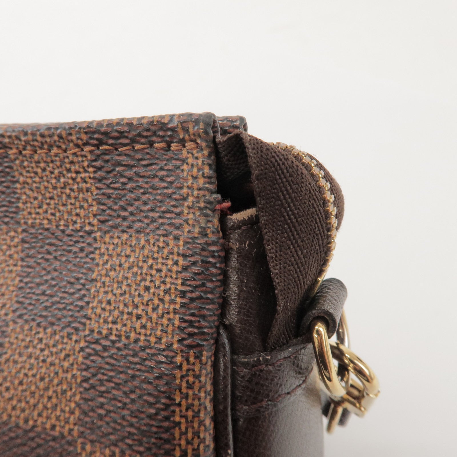 Louis Vuitton Damier Trousse Makeup Accessory Pouch Brown N51982