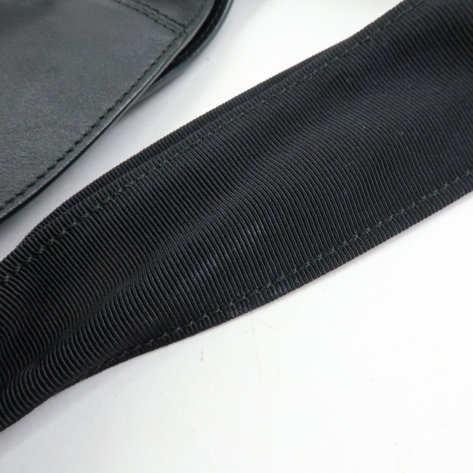 Ferragamo Vara Ribbon Leather Tote Bag Shoulder Bag Hand Bag Black