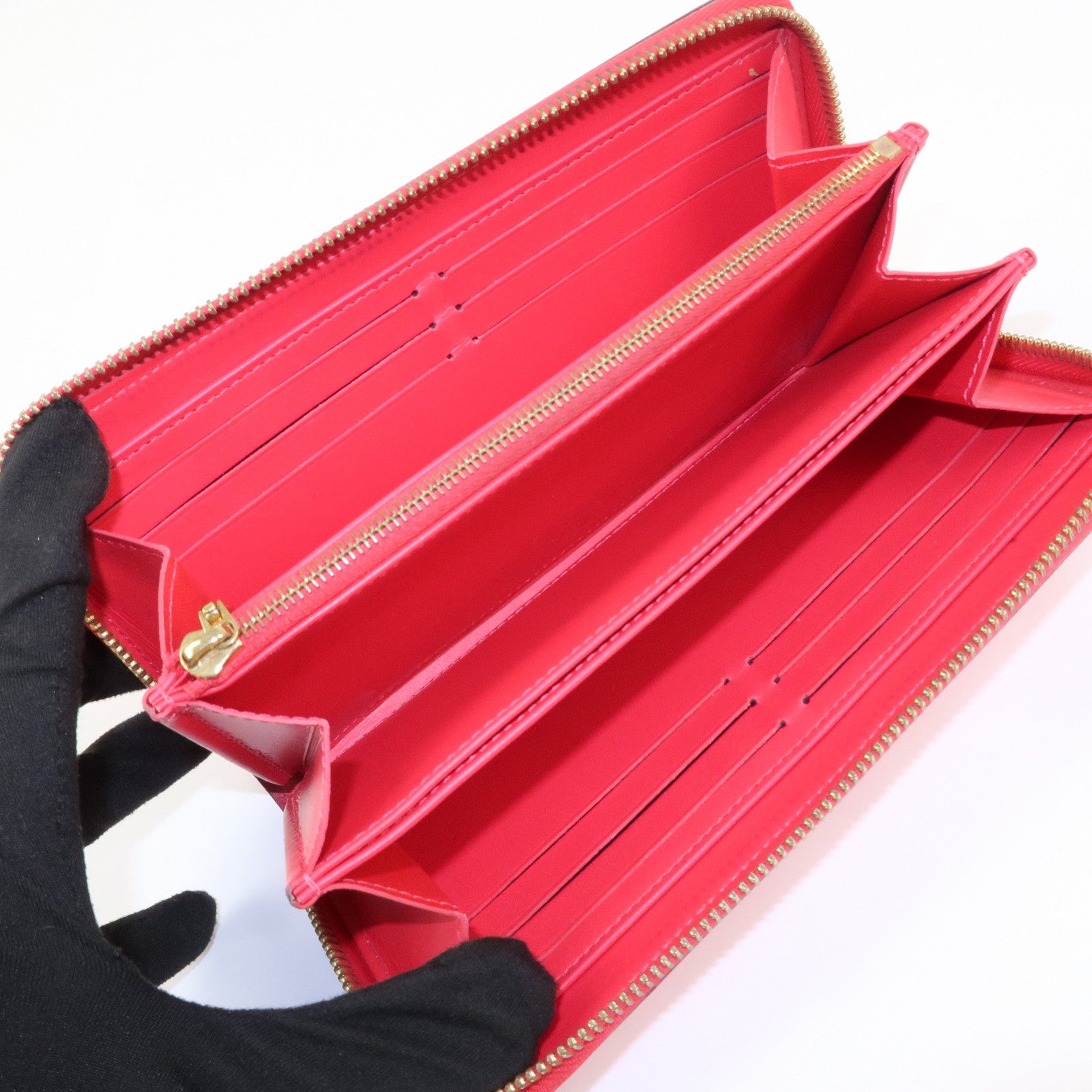 Louis Vuitton Monogram Vernis Zippy Wallet Rouge Grenadine M91732