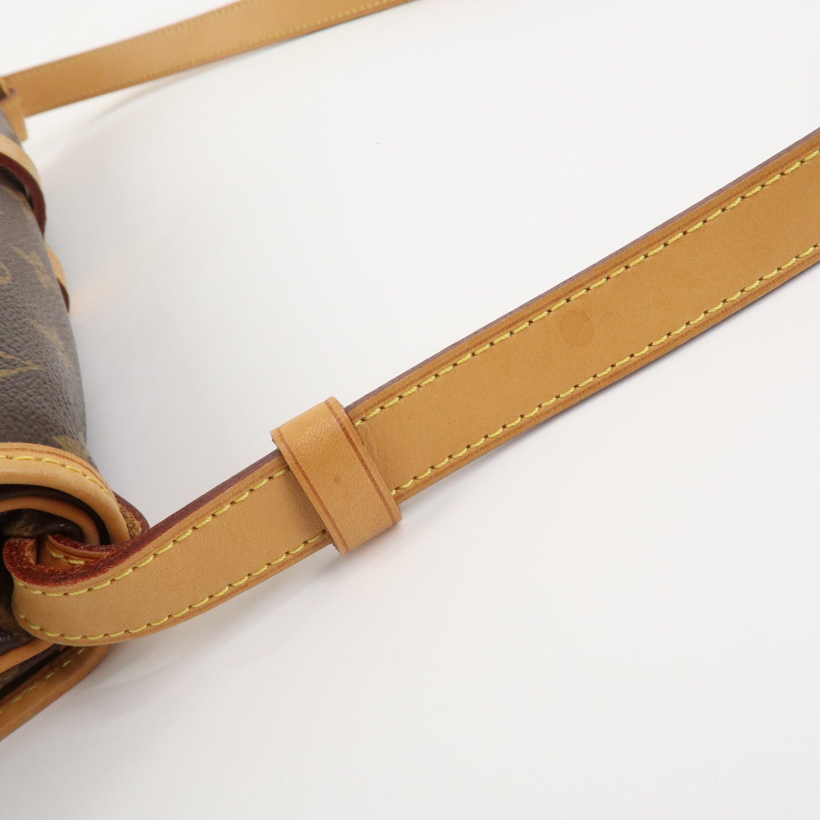 Louis Vuitton Monogram Saumur 30 Shoulder Bag Brown M42256