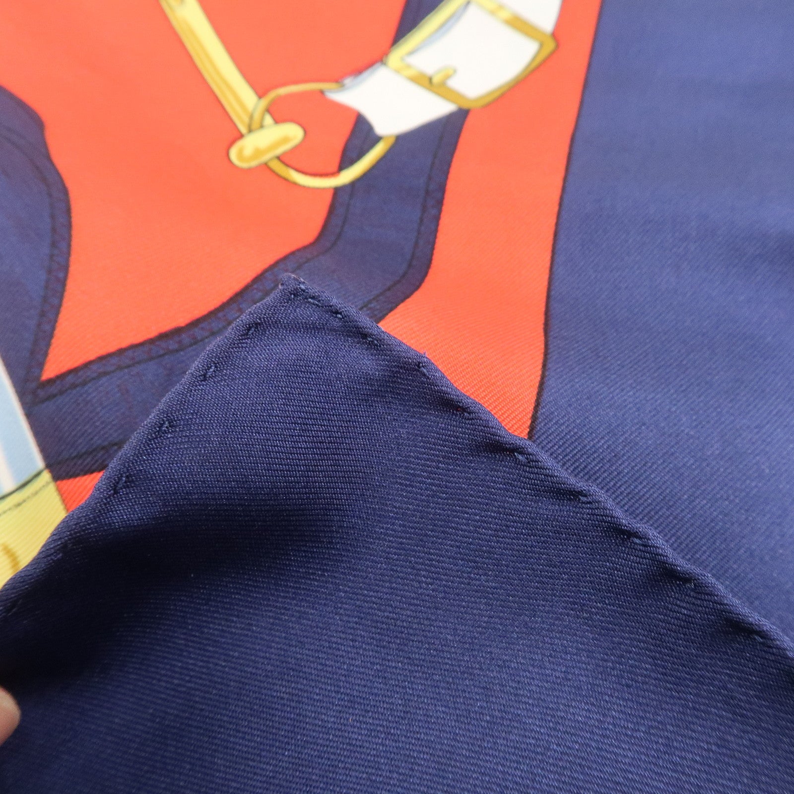 HERMES Carre 90 Silk 100% Scarf Eperon d'or White Navy