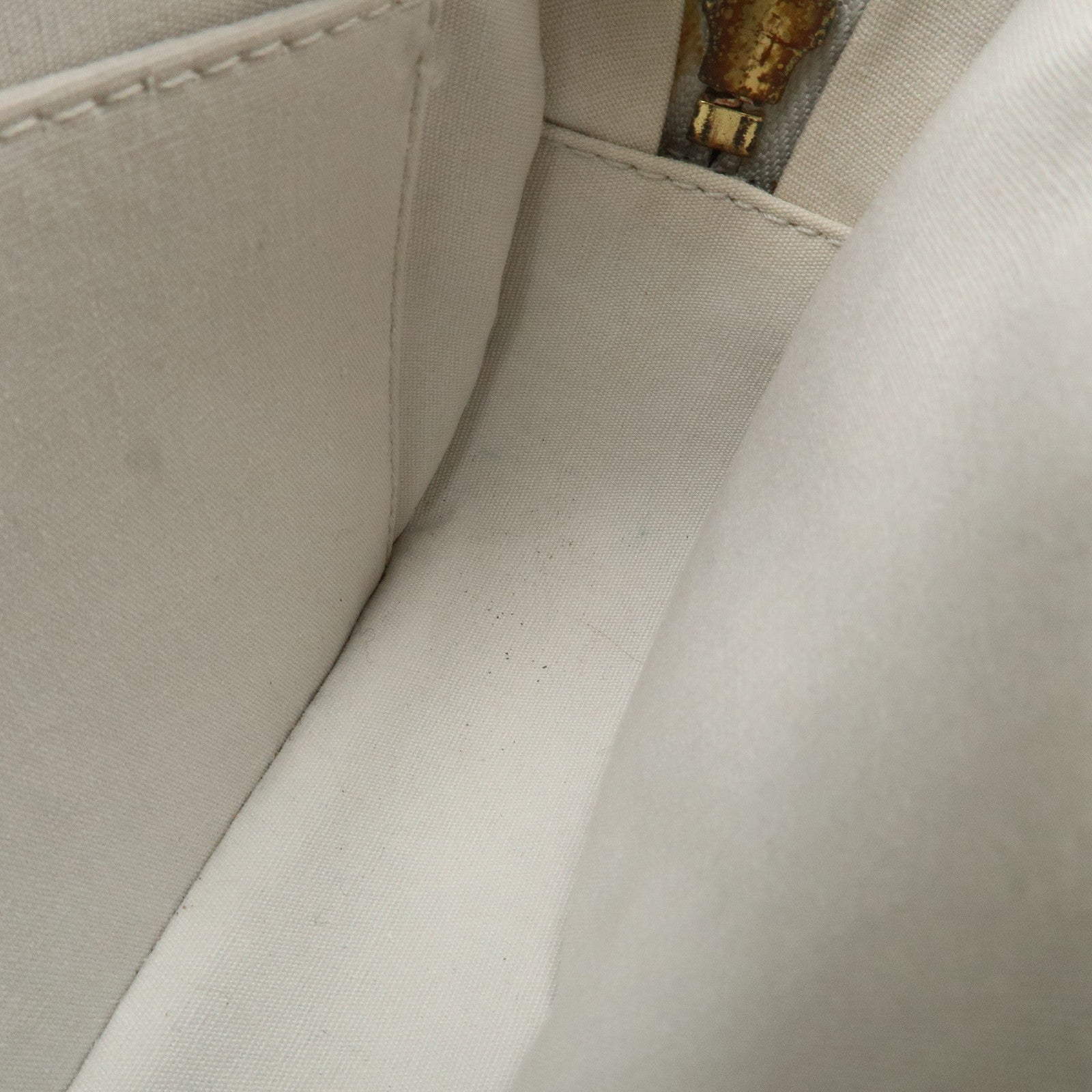 Louis Vuitton Monogram Mini Juliet MM Crossbody Bag M92217