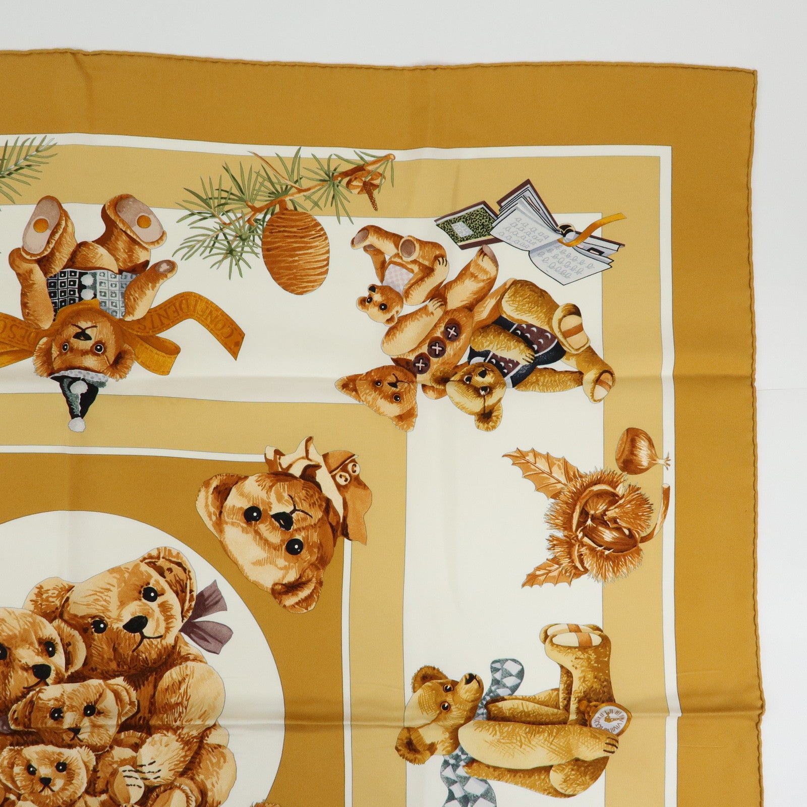 HERMES Carre 90 Silk 100% Scarf Confidents des Coeurs Brown