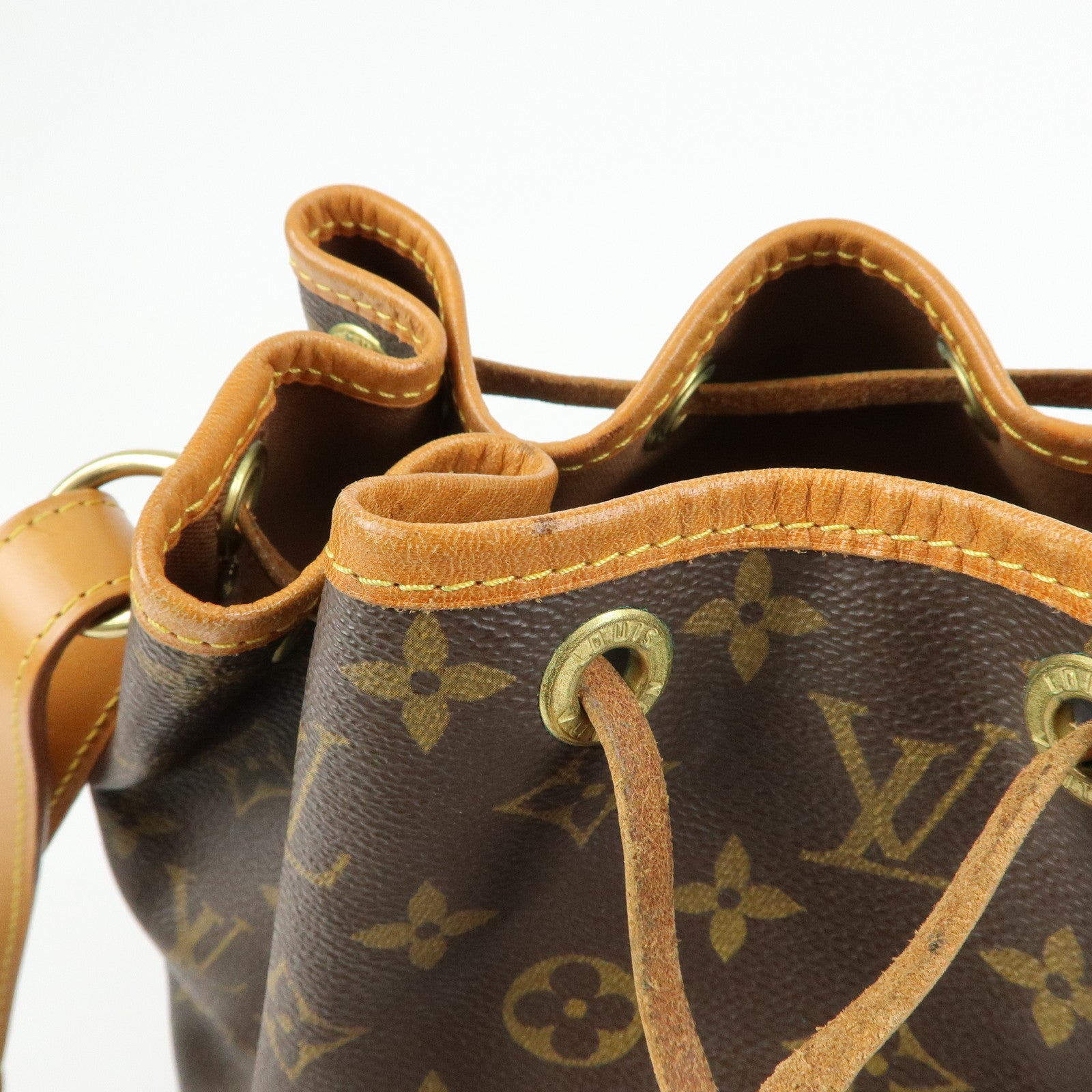 Louis Vuitton Monogram Petit Noe Shoulder Bag Brown M42226