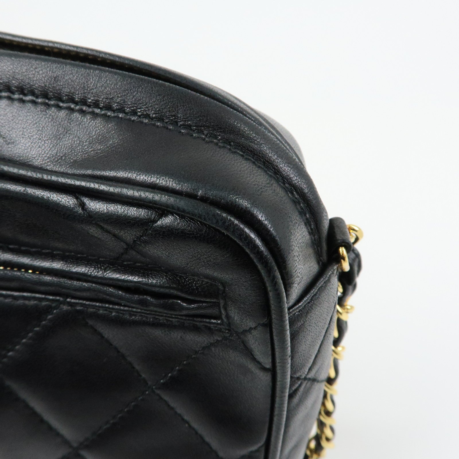 CHANEL Matelasse Lambskin Chain Shoulder Bag Crossbody Bag Black