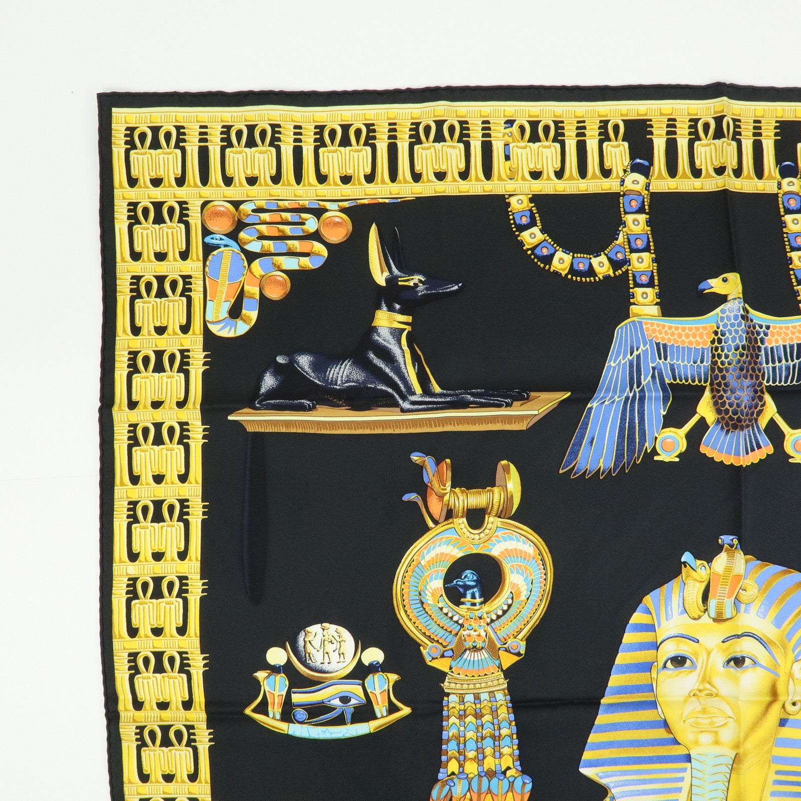 HERMES Carre 90 Silk 100% TUTANKHAMUN Scarf Gold Black