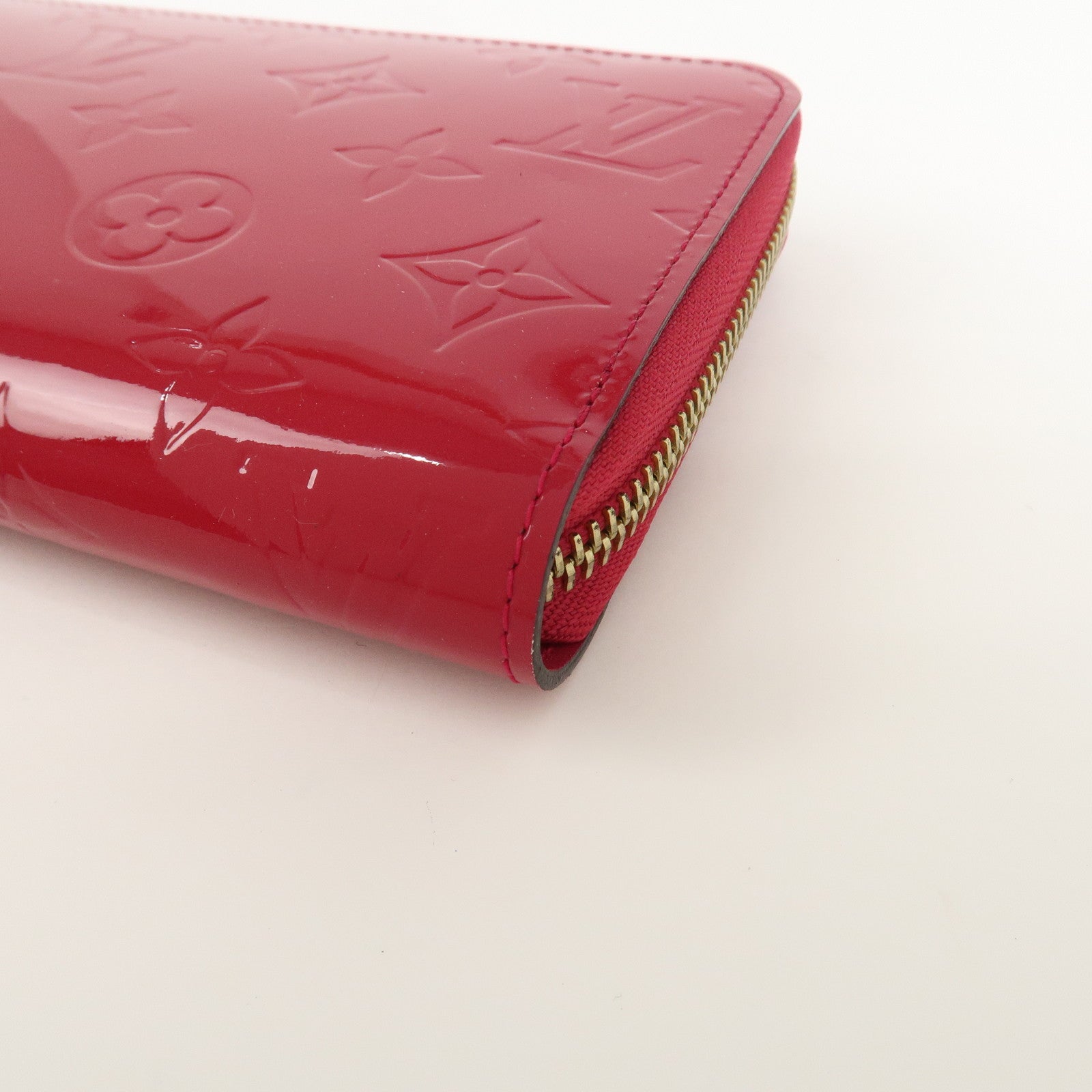Louis Vuitton Monogram Vernis Round Zippy Wallet Rose Indien M91597