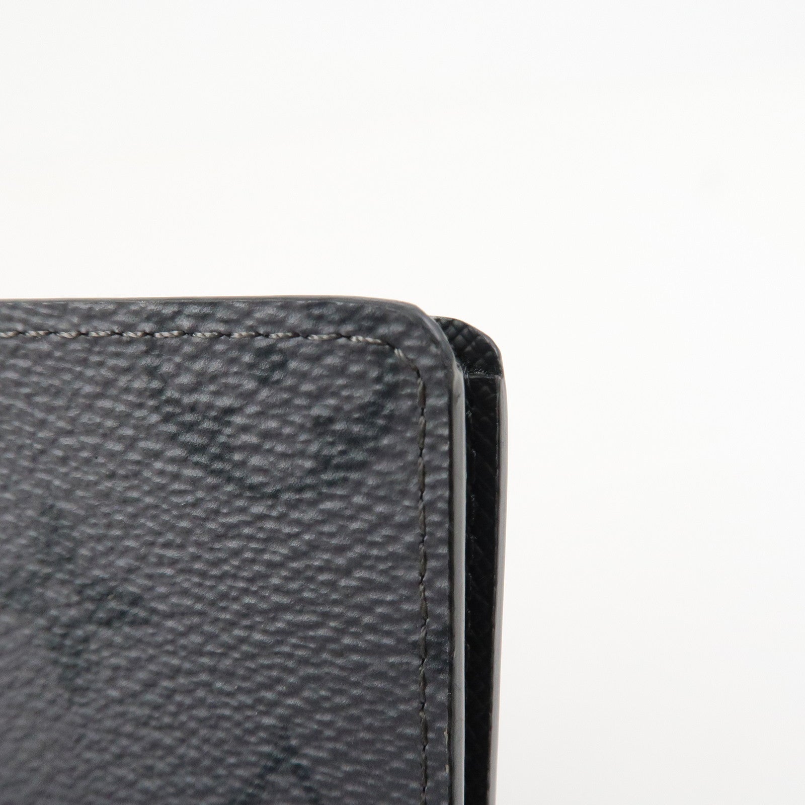 Louis Vuitton Monogram Eclips Portefeuille Slender Wallet M80906