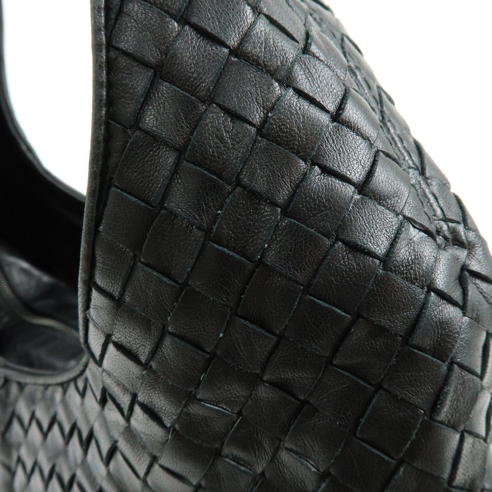 BOTTEGA VENETA Intrecciato Lamb Skin Shoulder Bag Black 145552