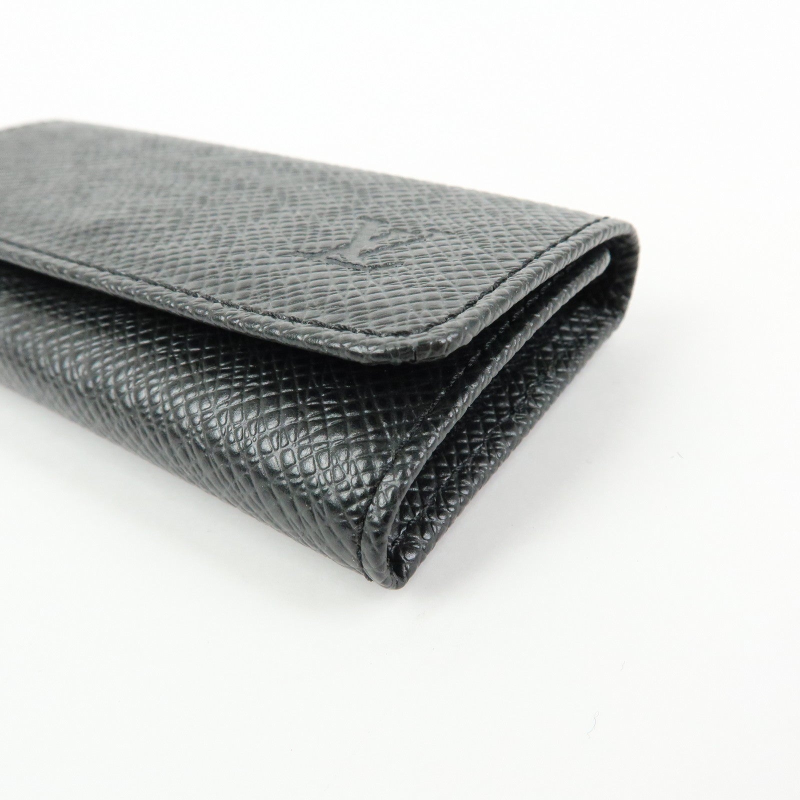 Louis Vuitton Taiga Leather Multicles 4 Key Case Ardoise M30522