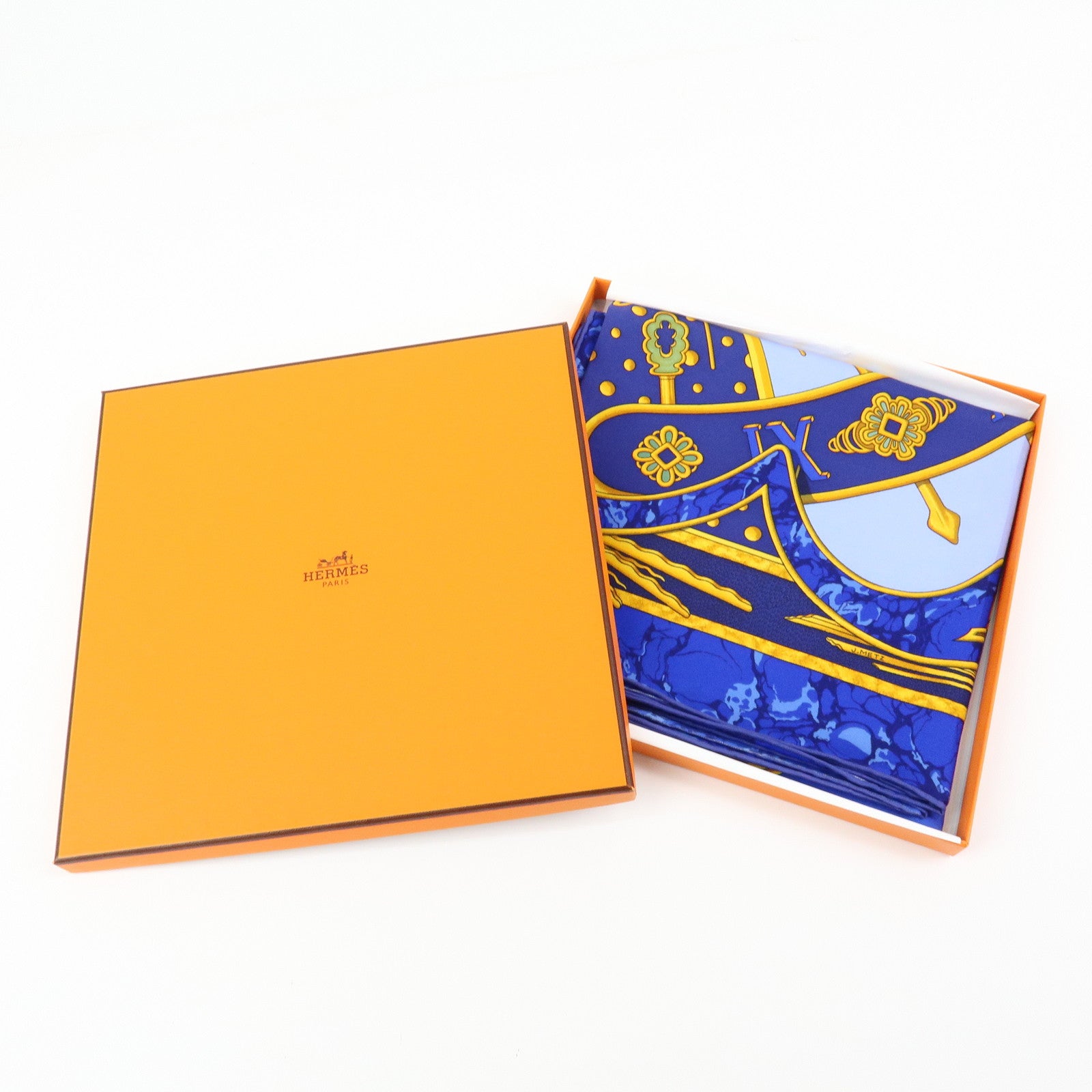 HERMES Carre 90 Silk 100% CARPE DIEM Scarf Navy Blue Yellow