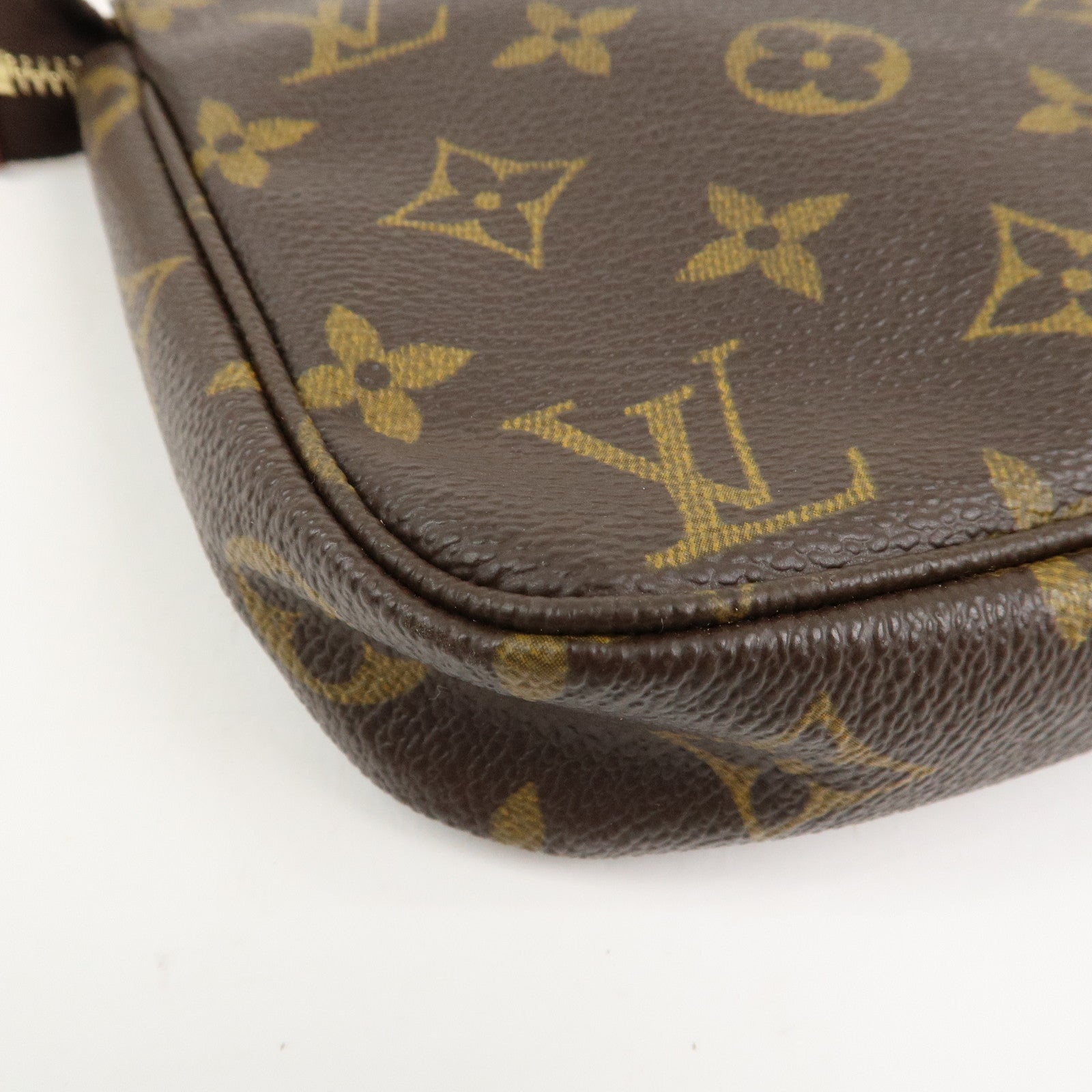 Louis Vuitton Monogram Pochette Accessoires Hand Bag Brown M51980