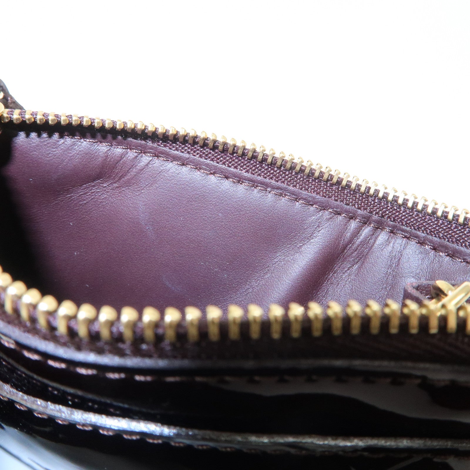 Louis Vuitton Vernis Pochette Cles NM Coin Case Amarante M93557