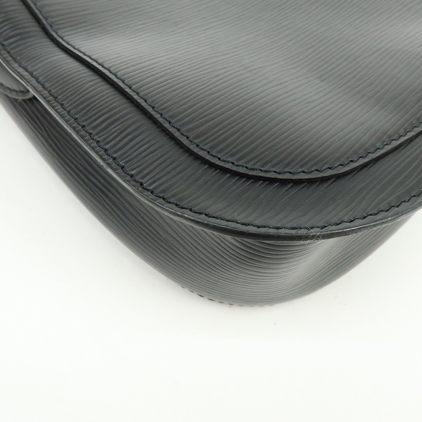 Louis Vuitton Epi Saint Cloud Shoulder Bag Black Noir M52192