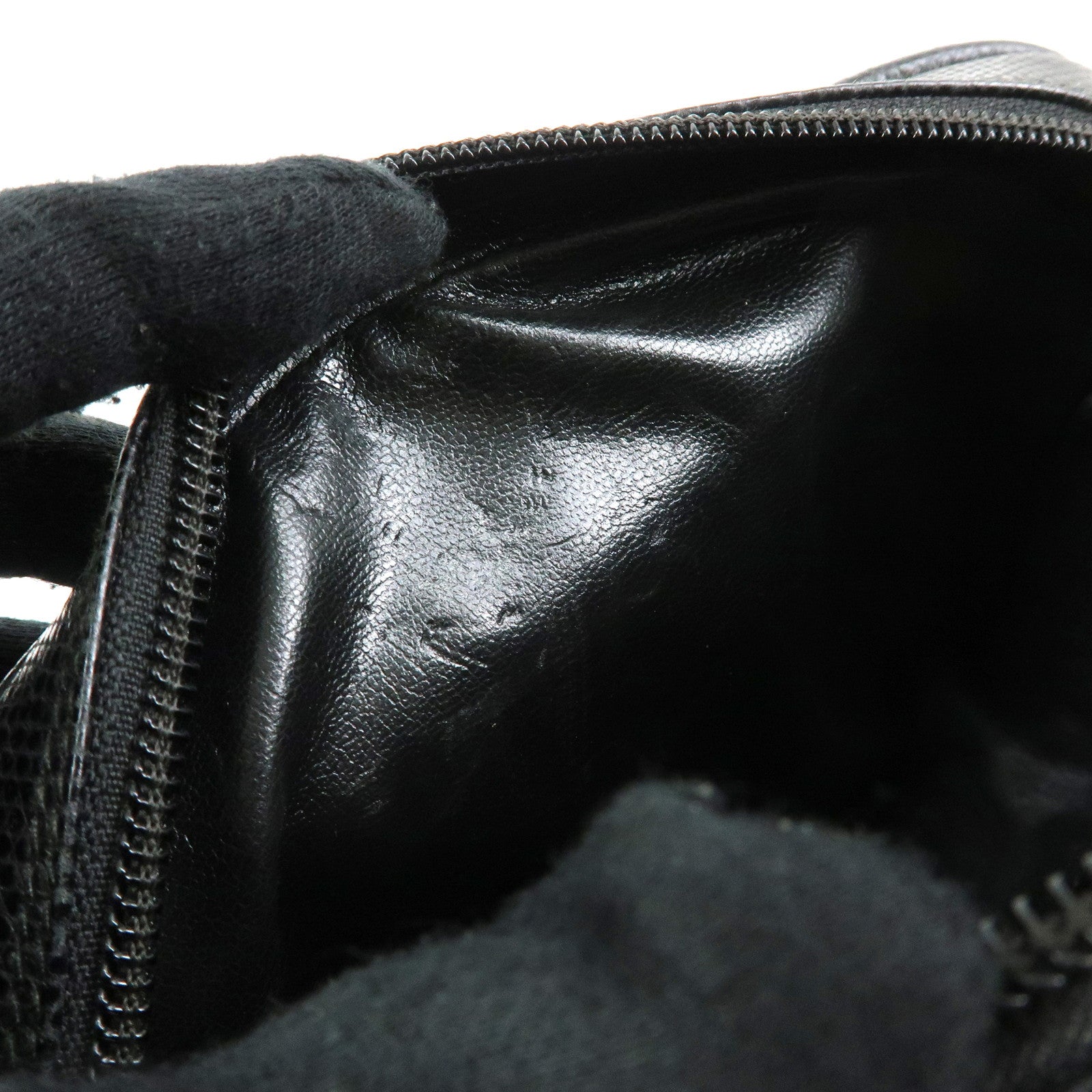Ferragamo Varra Embossed Leather Shoulder Bag Crossbody Bag Black