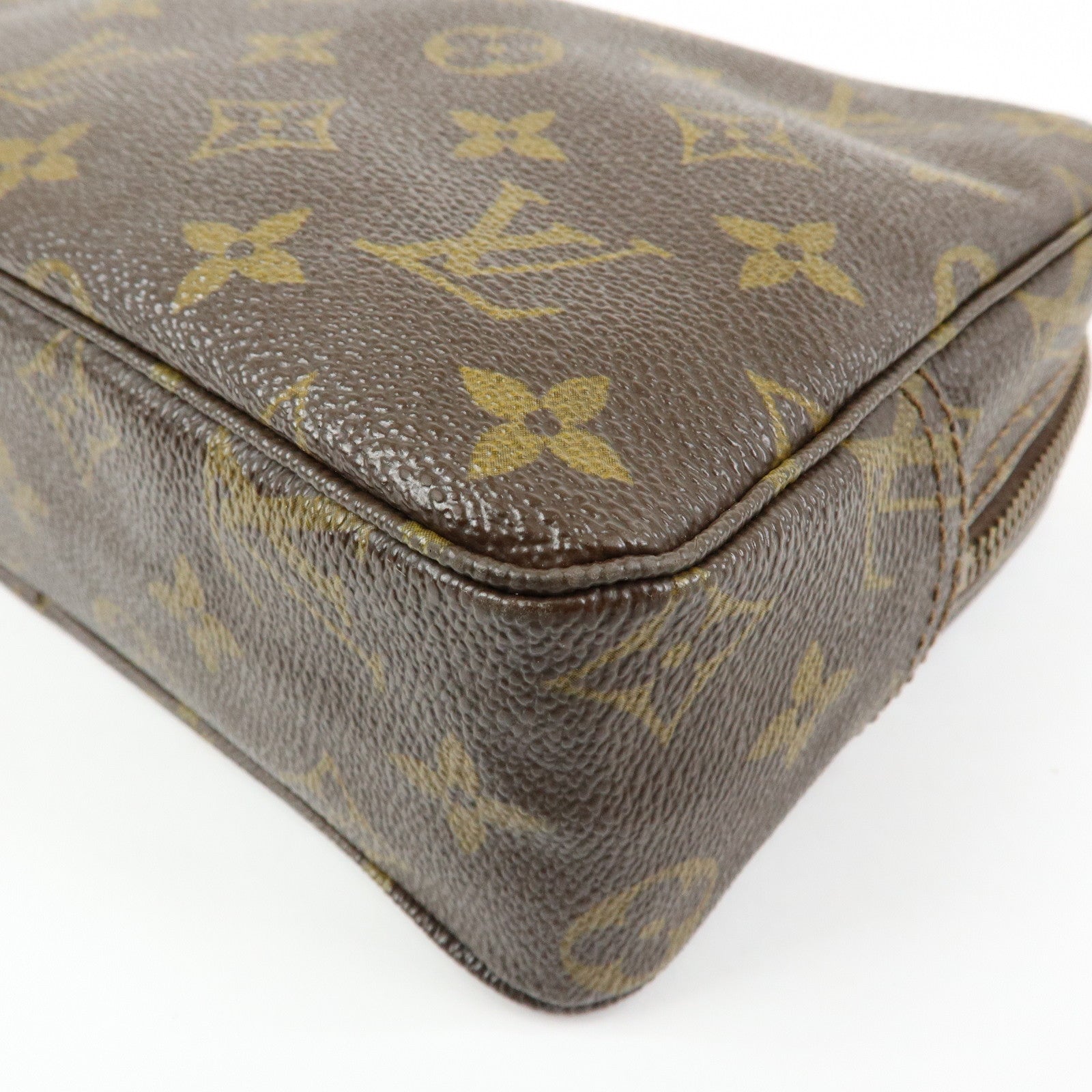 Louis Vuitton Monogram Trousse Toilette 23 Cosmetic Pouch M47524