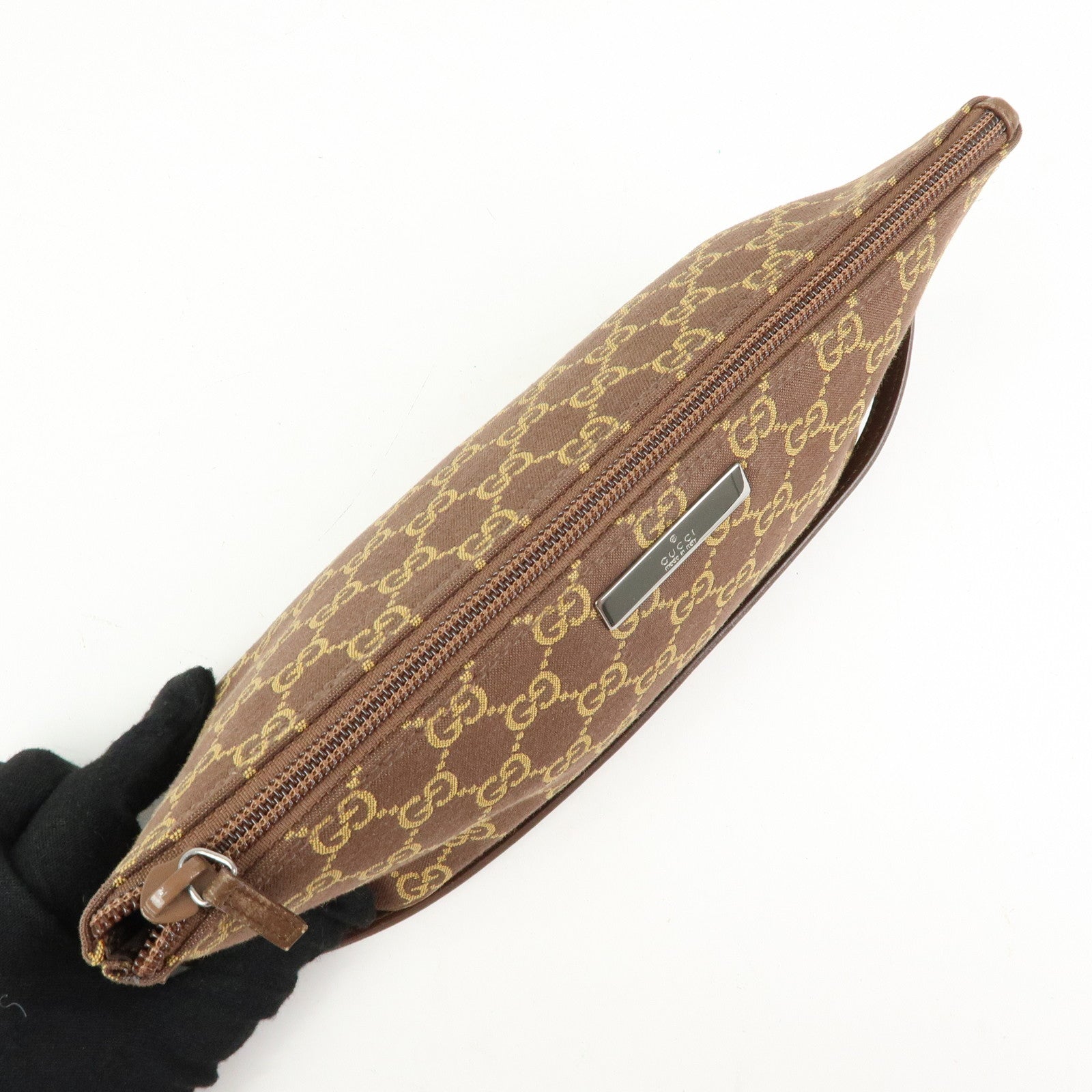 GUCCI Boat Bag GG Canvas Accessory Pouch Hand Bag Brown 039.1103