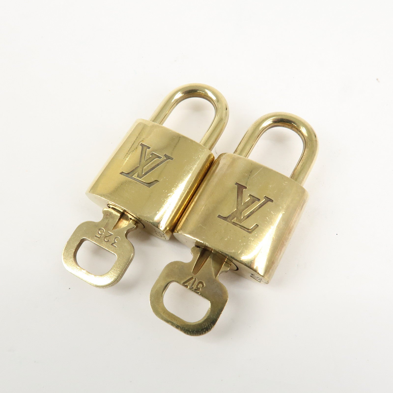 Louis Vuitton Set of 10 Lock & Key Cadena Key Lock Metal Gold Used
