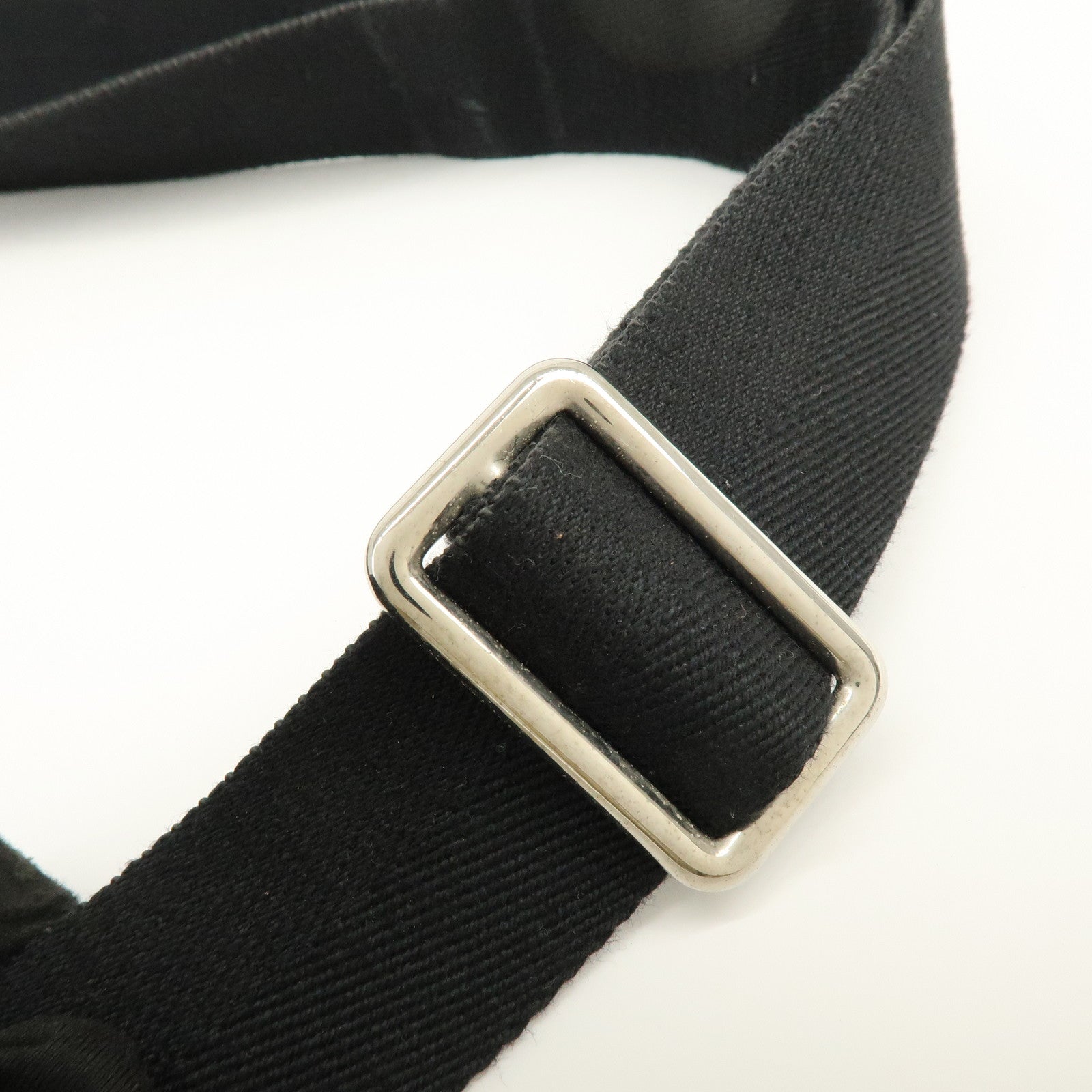 Louis Vuitton Damier Graphite District PM NM Crossbody Bag N41028