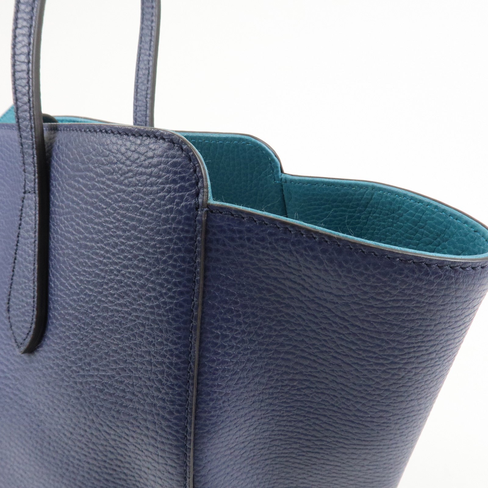 GUCCI Interlocking G Calf Leather Swing Large Shoulder Bag 354397
