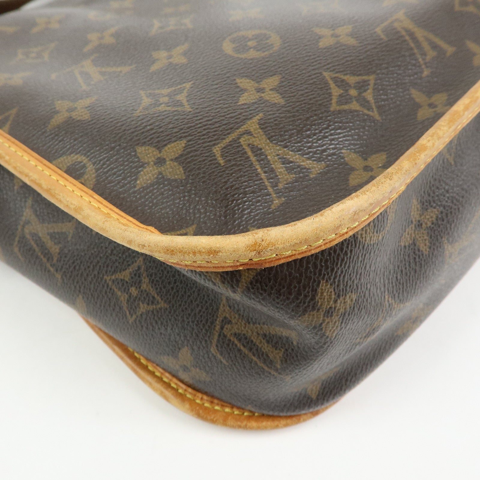 Louis Vuitton Monogram Messenger Bosphore PM Shoulder Bag M40106