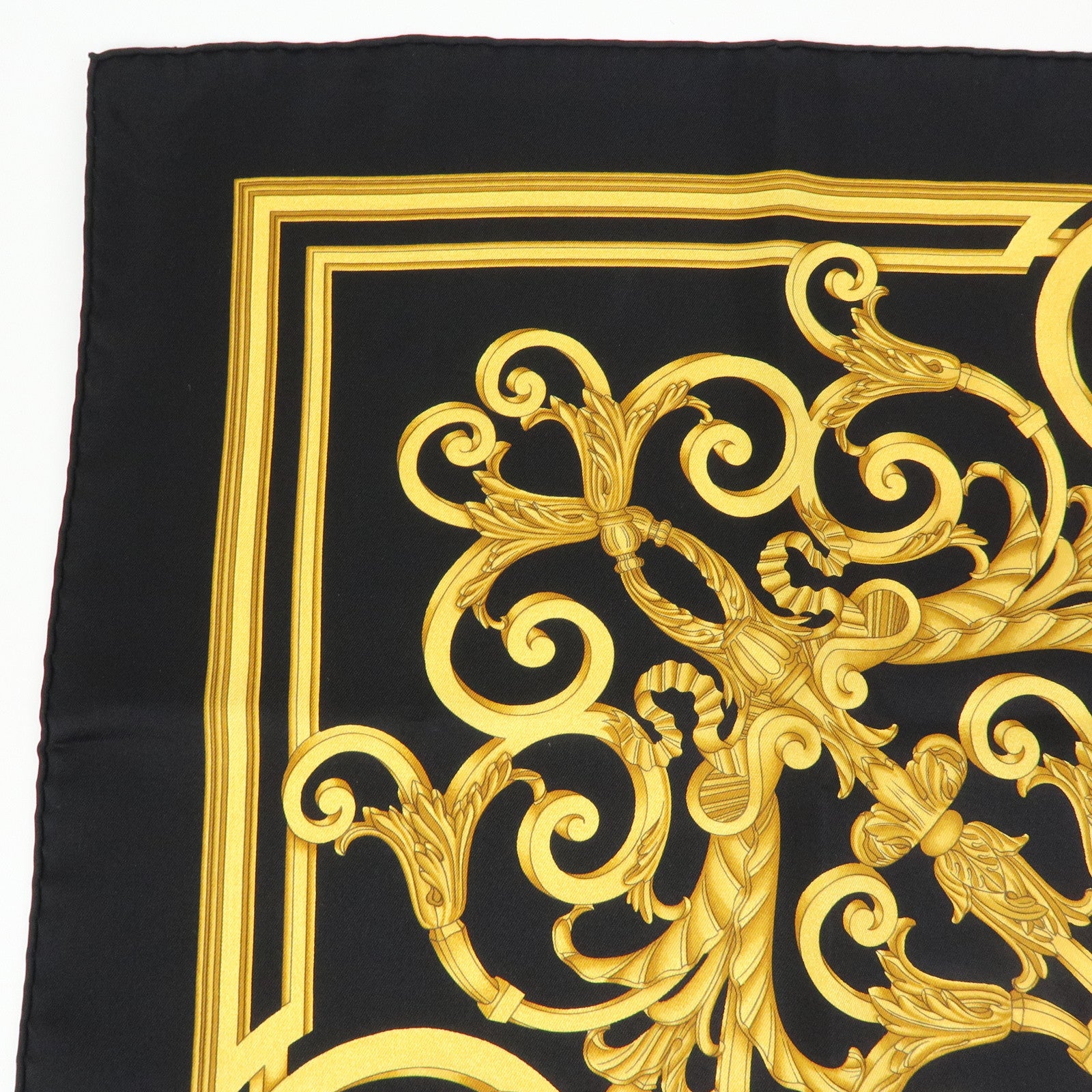 HERMES Carre 90 Silk 100% Scarf LES TUILERIES Black Gold