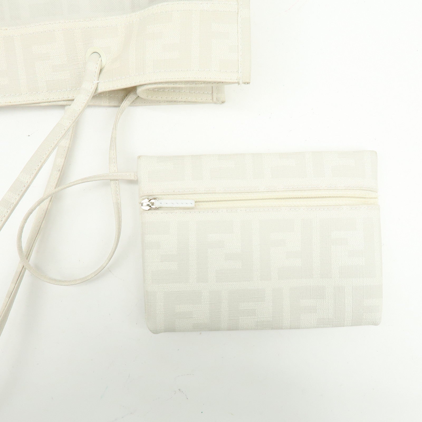 FENDI Zucca Mesh PVC Coated Tote Bag Shoulder Bag White 8BH183