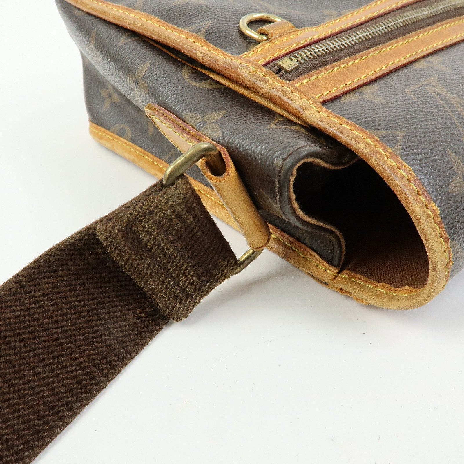 Louis Vuitton Monogram Messenger Bosphore PM Shoulder Bag M40106