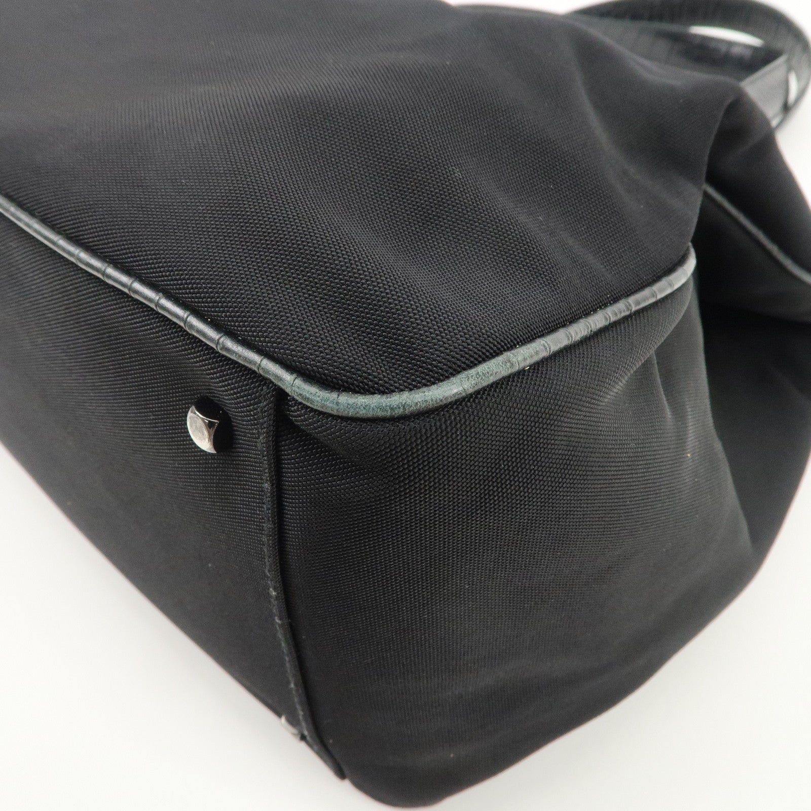 Ferragamo Vara Nylon Embossed Leather Shoulder Bag Hand Bag Black