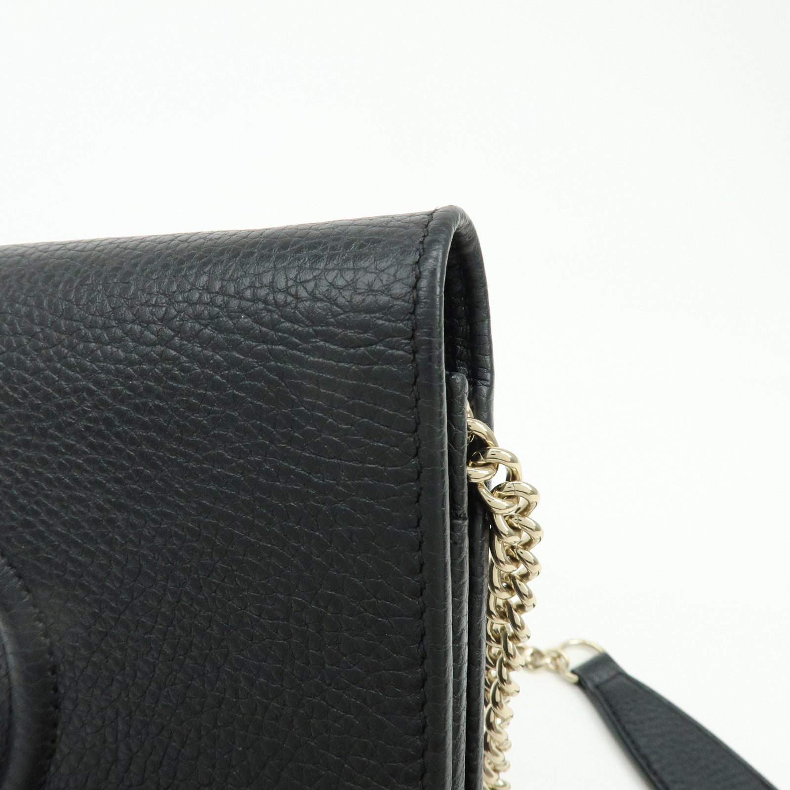 GUCCI SOHO Interlocking G Chain Shoulder Wallet Bag Black 598211
