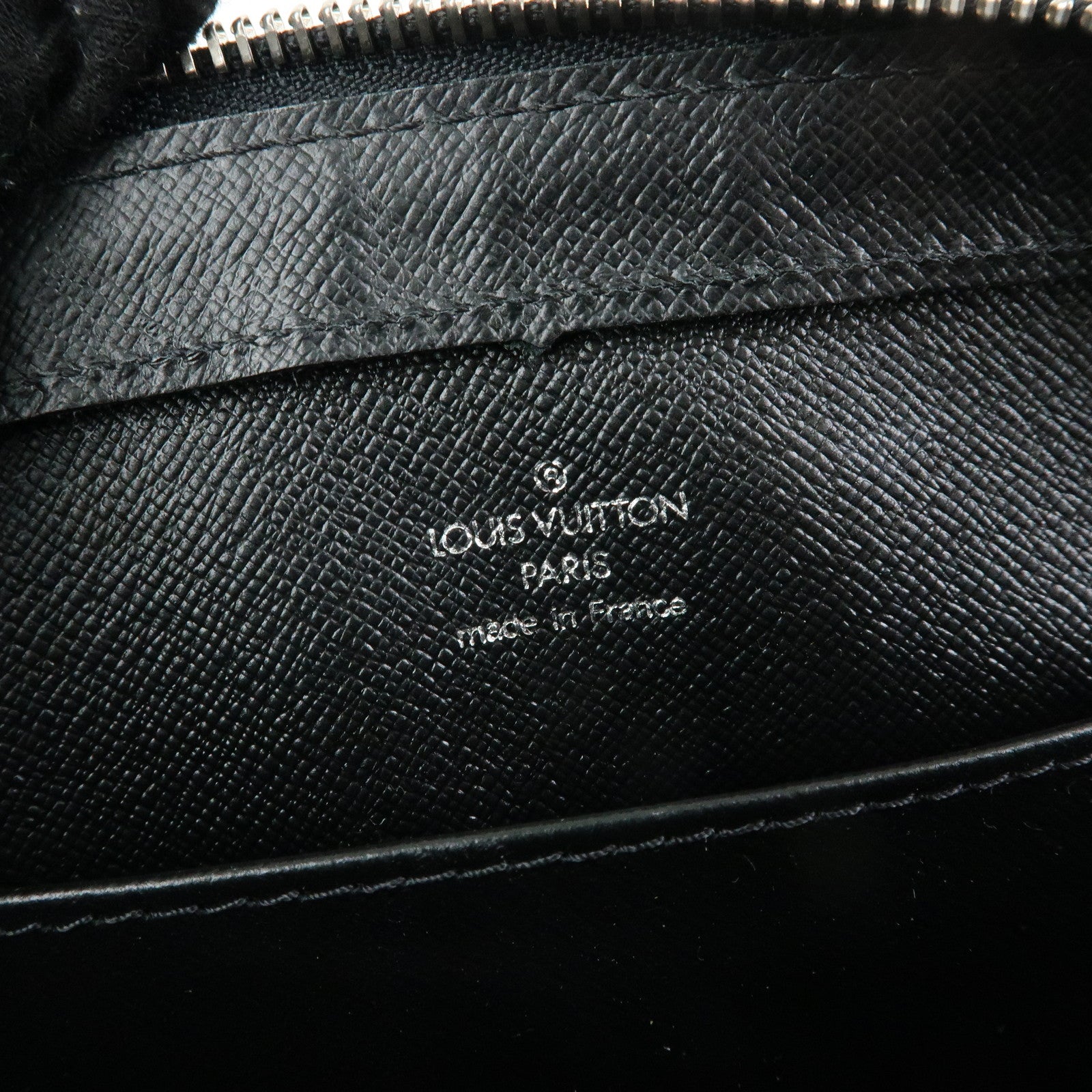 Louis Vuitton Taiga Baikal Leather Clutch Bag Pouch Ardoise M30182