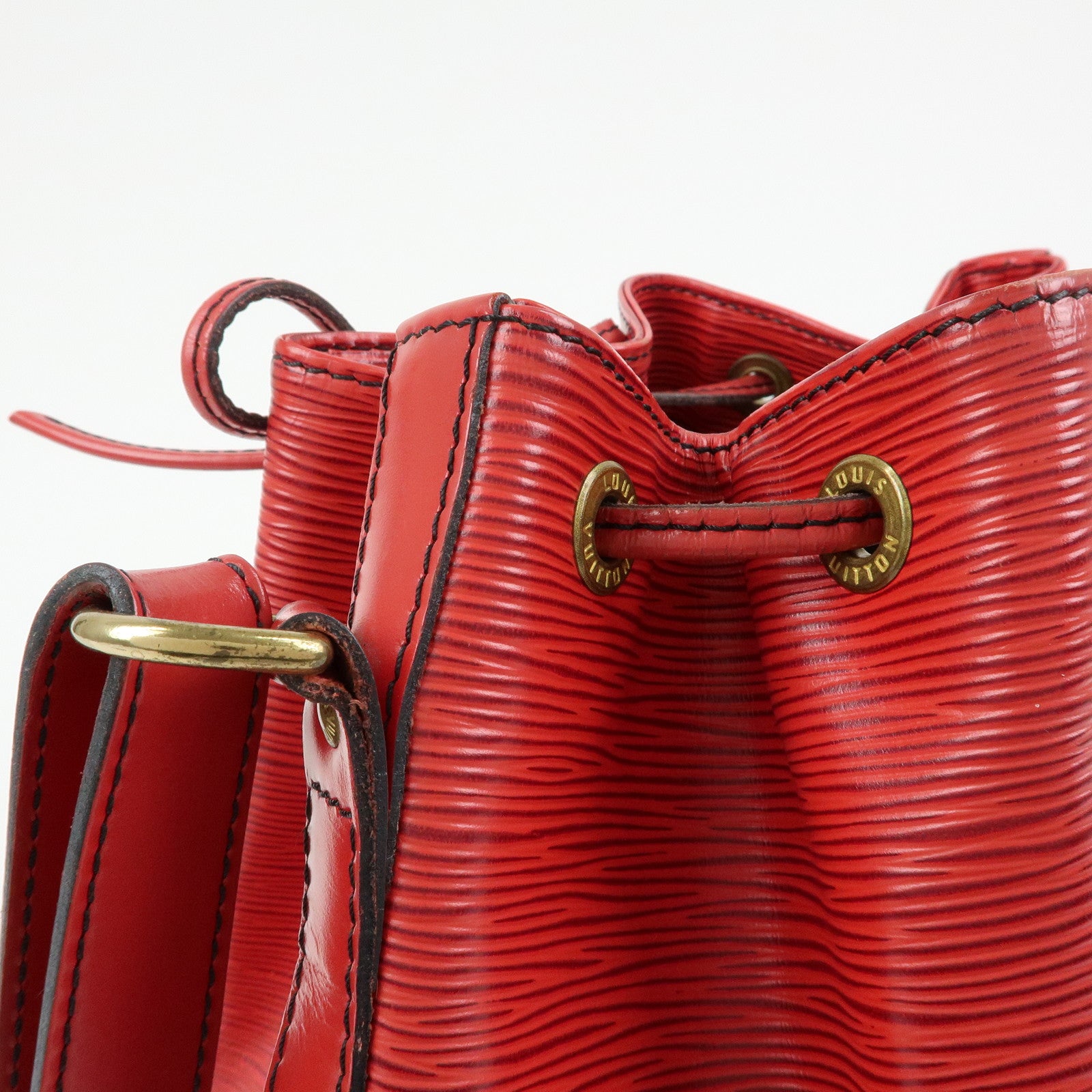 Louis Vuitton Epi Petit Noe Shoulder Bag Castilian Red M44107