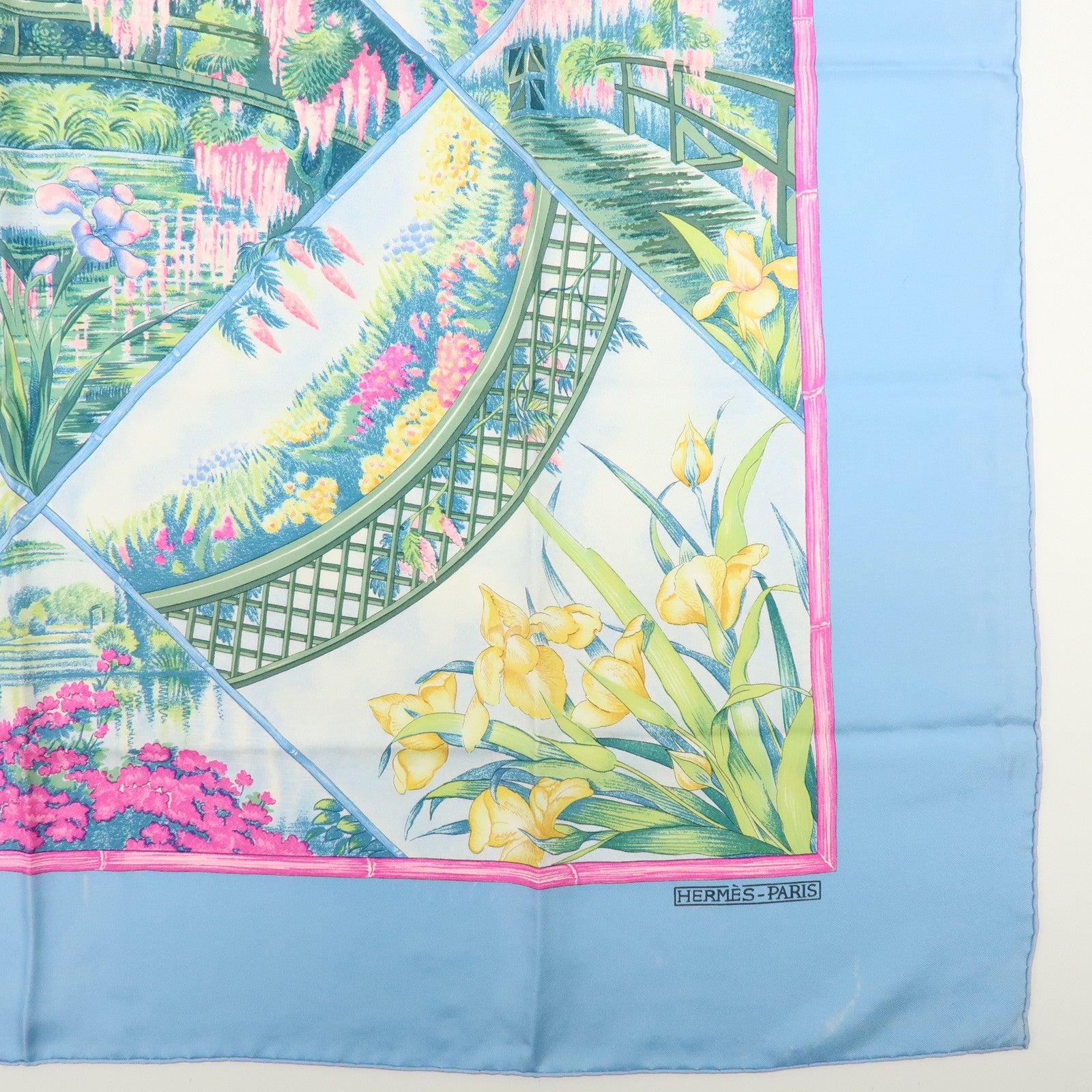 HERMES Carre 90 Silk 100% Scarf GIVERNY Light Blue Pink