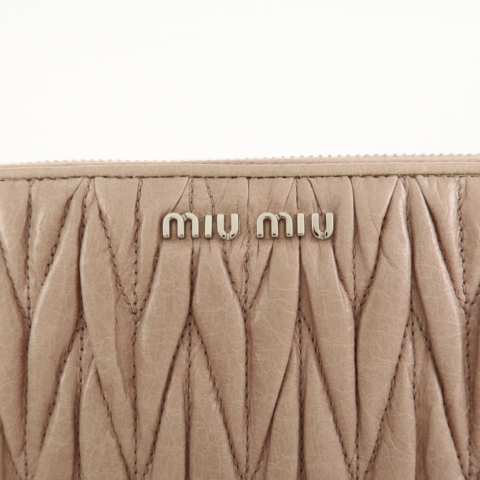 MIU MIU Matelasse Leather Round Zipper Long Wallet Beige 5M0506