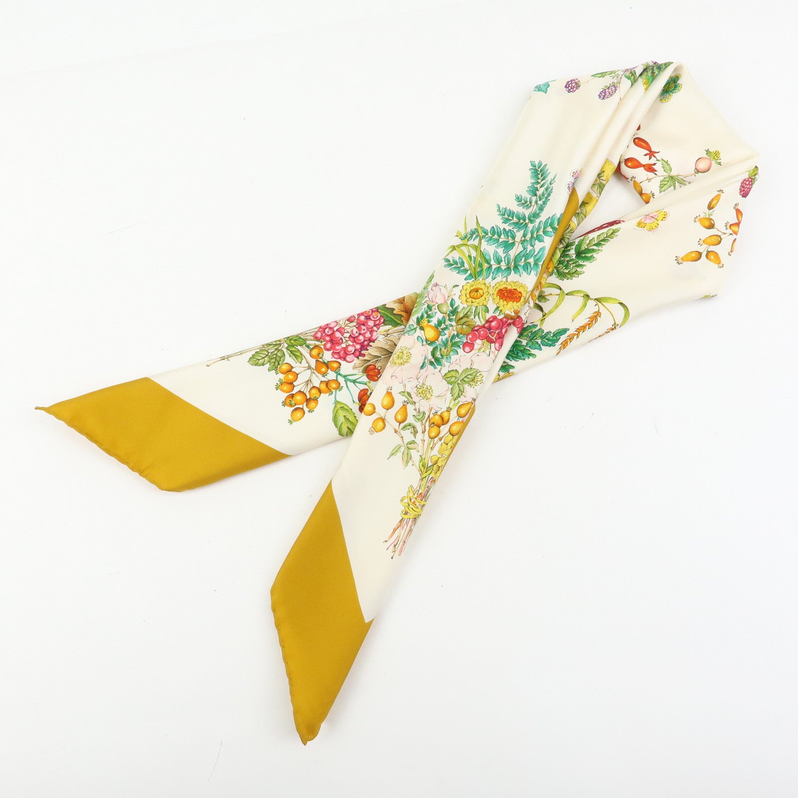 GUCCI Silk 100% Scarf Botanical Garden Mastard Yellow White