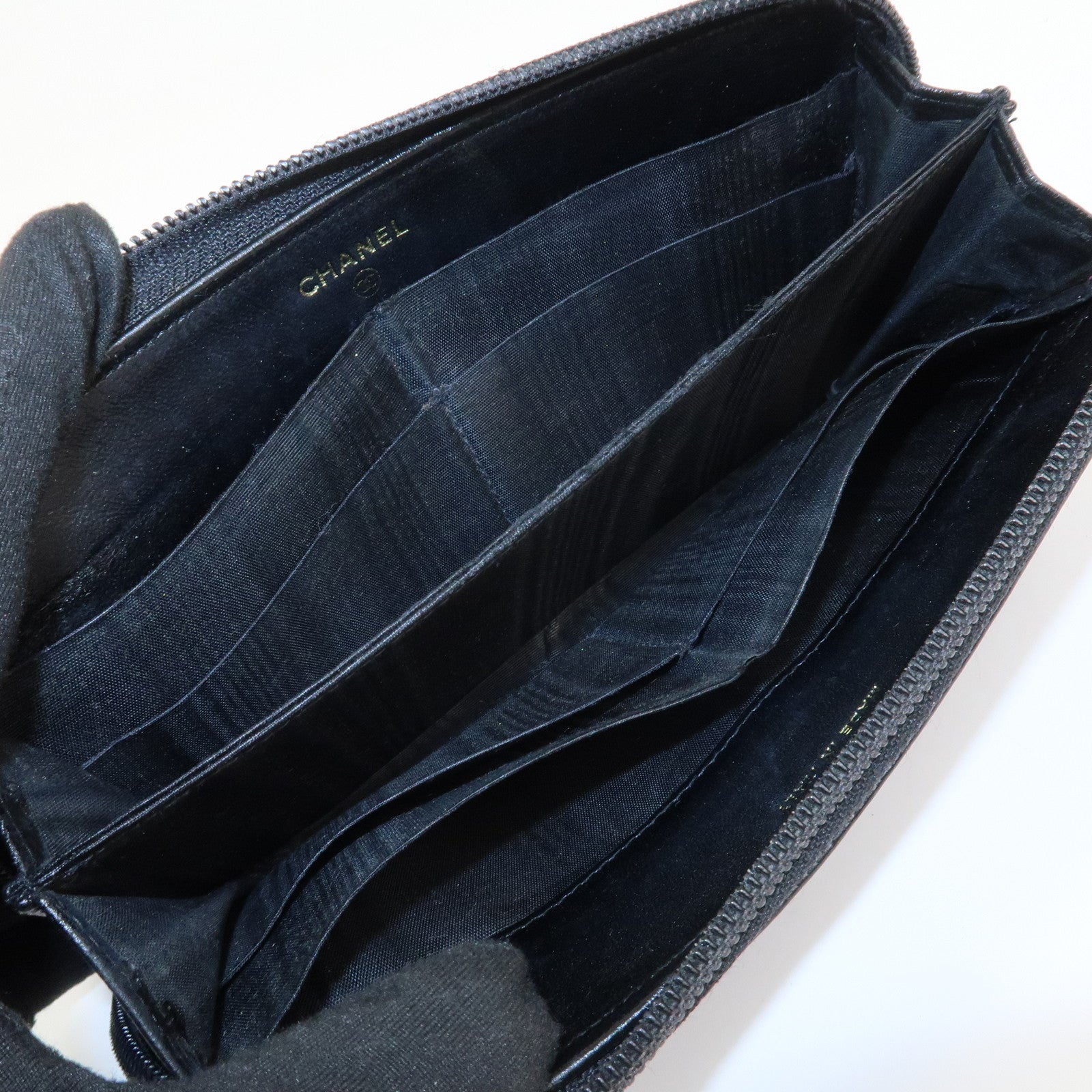 CHANEL COCO Mark Caviarskin Round Zippy Long Wallet Black A13228