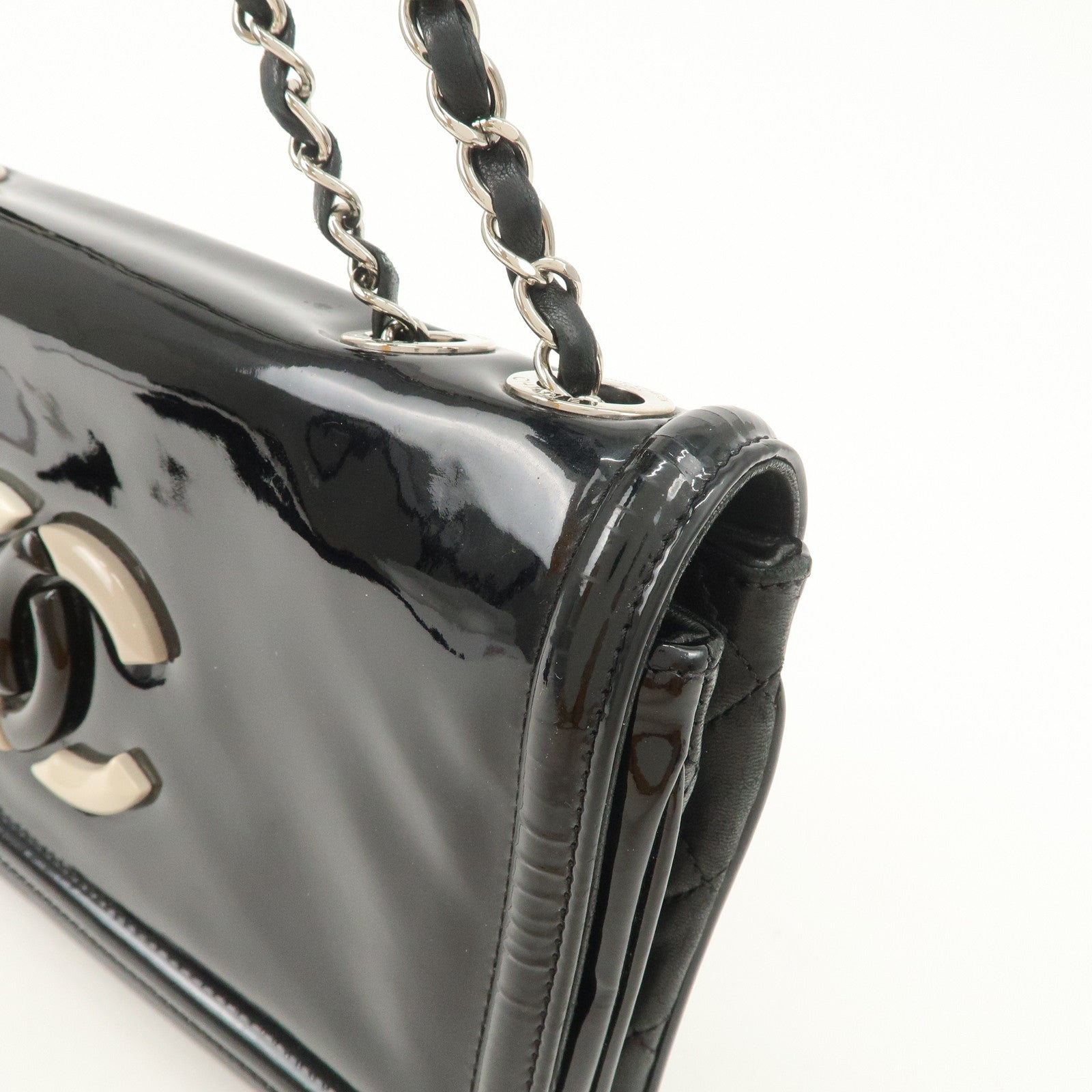 CHANEL Patent Leather Chain Shoulder Bag Hand Bag Black