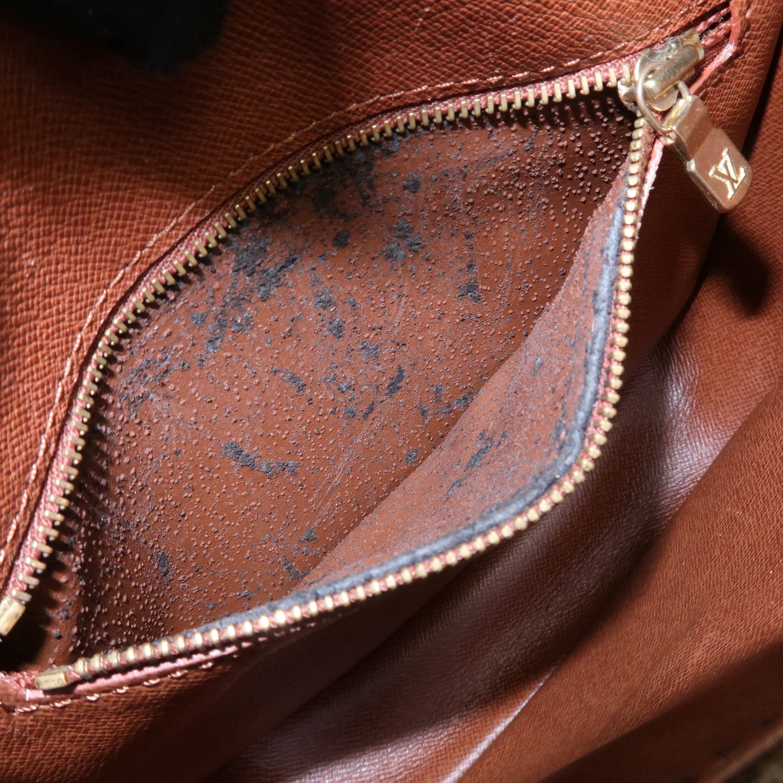 Louis Vuitton Monogram Saint Cloud MM Shoulder Bag Brown M51243