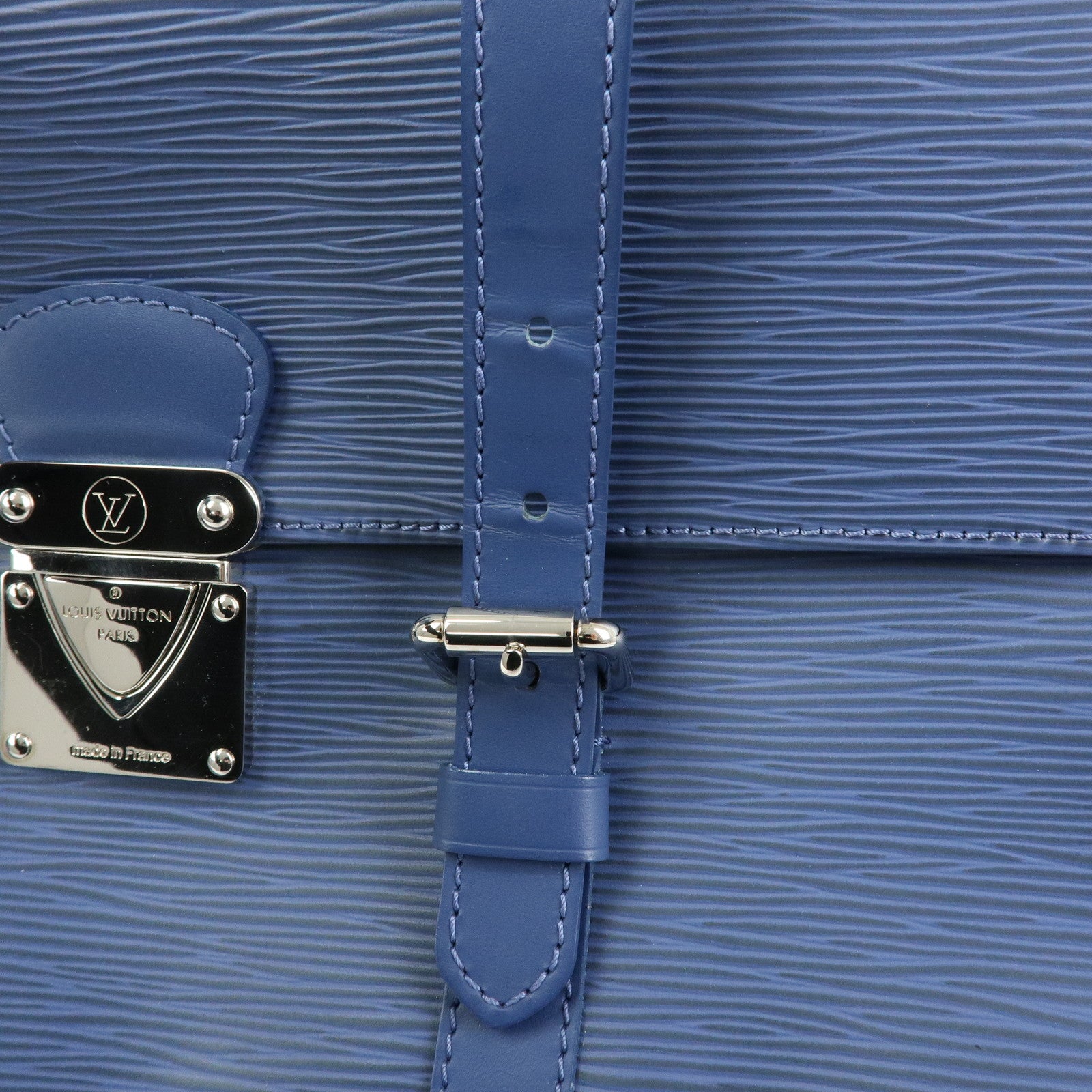 Louis Vuitton Epi Leather Segur MM Shoulder Bag Myrtille M5886G