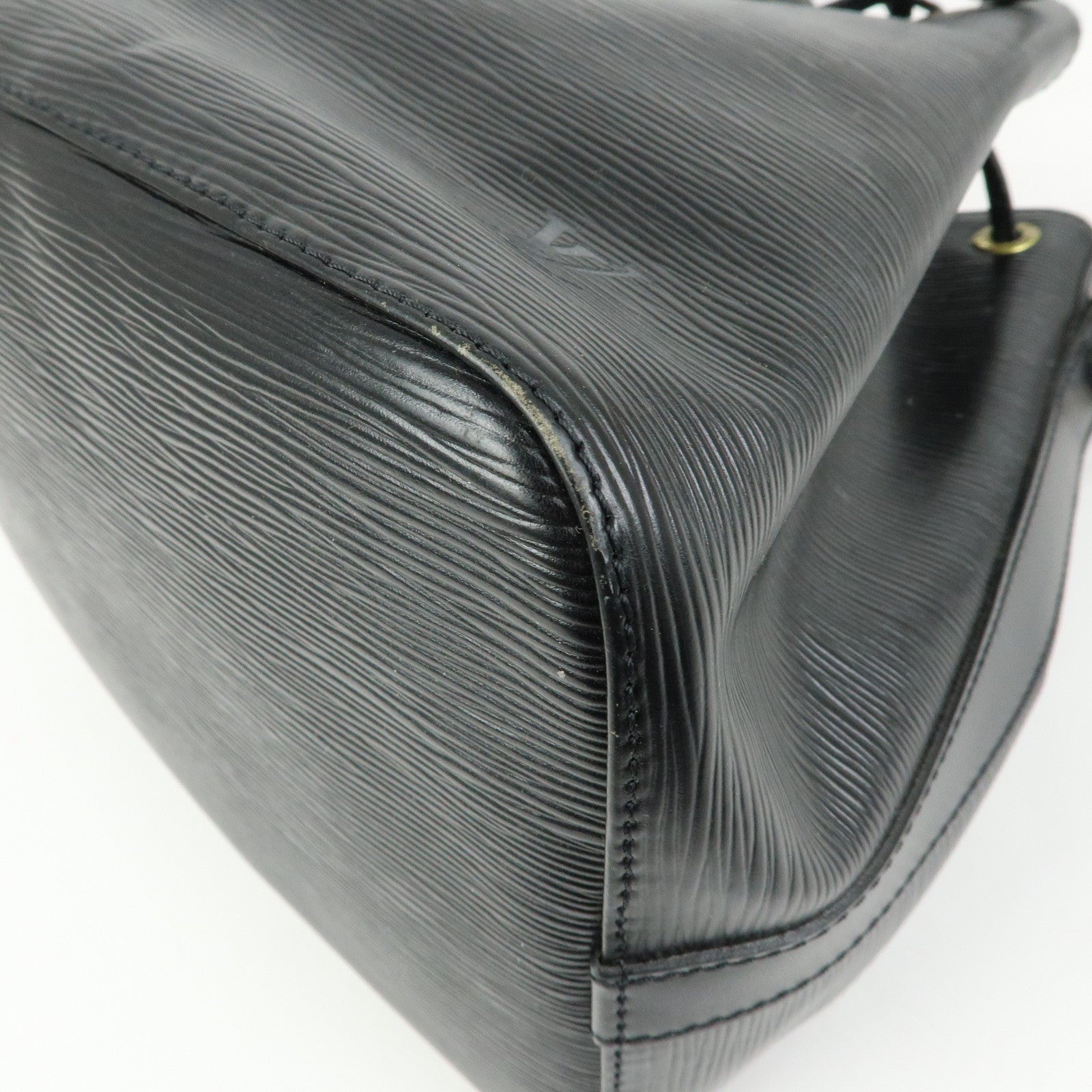 Louis Vuitton Epi Petit Noe Shoulder Bag Noir Black M59012