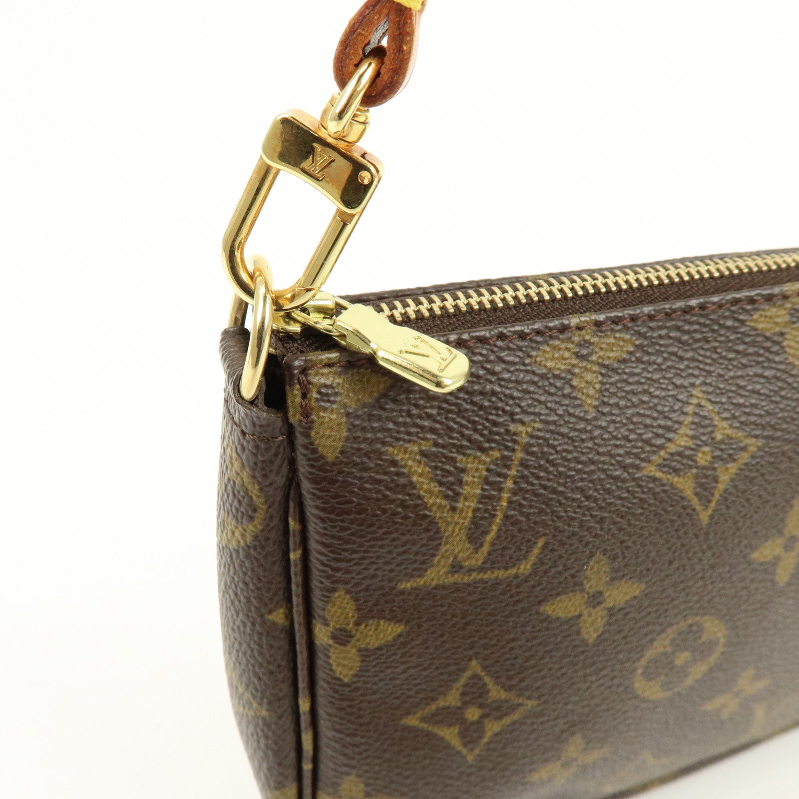 Louis Vuitton Monogram Pochette Accessoires Pouch Hand Bag M51980