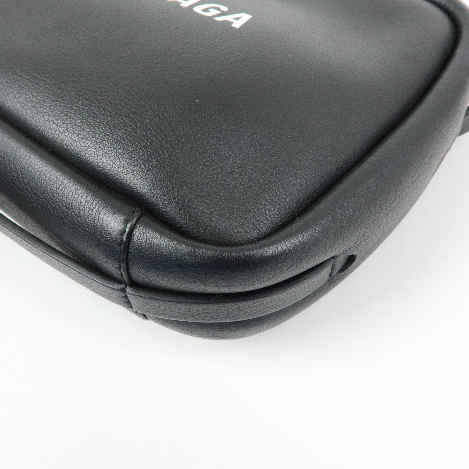 BALENCIAGA Everyday Camera Bag Leather Shoulder Bag S Black 489812