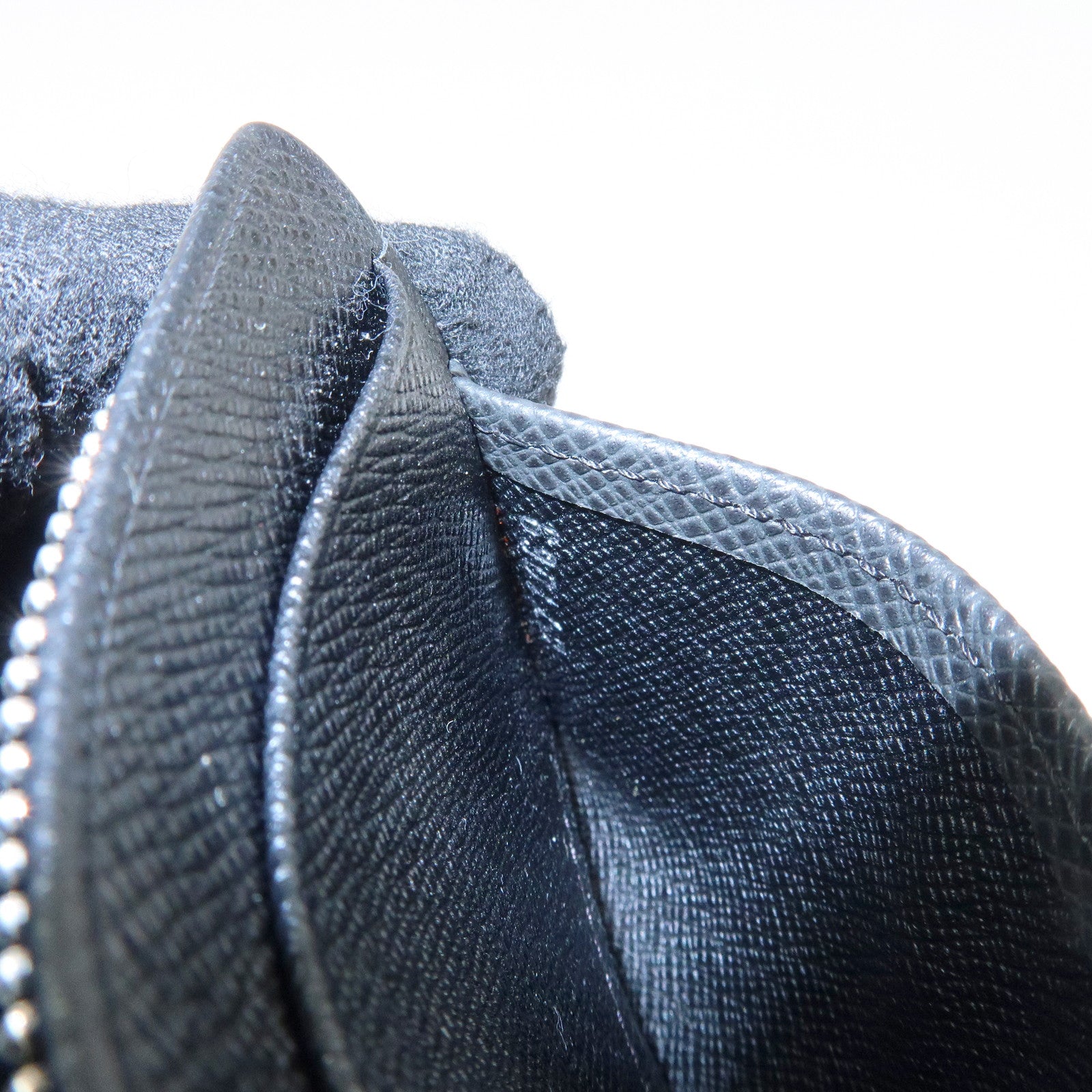 Louis Vuitton Taiga Porte Monnaie Sergei Coin Case Black M32562