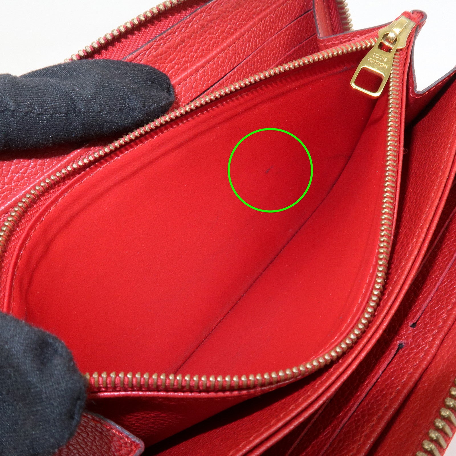 Louis Vuitton Monogram Empreinte Leather Round Zippy Wallet M68571