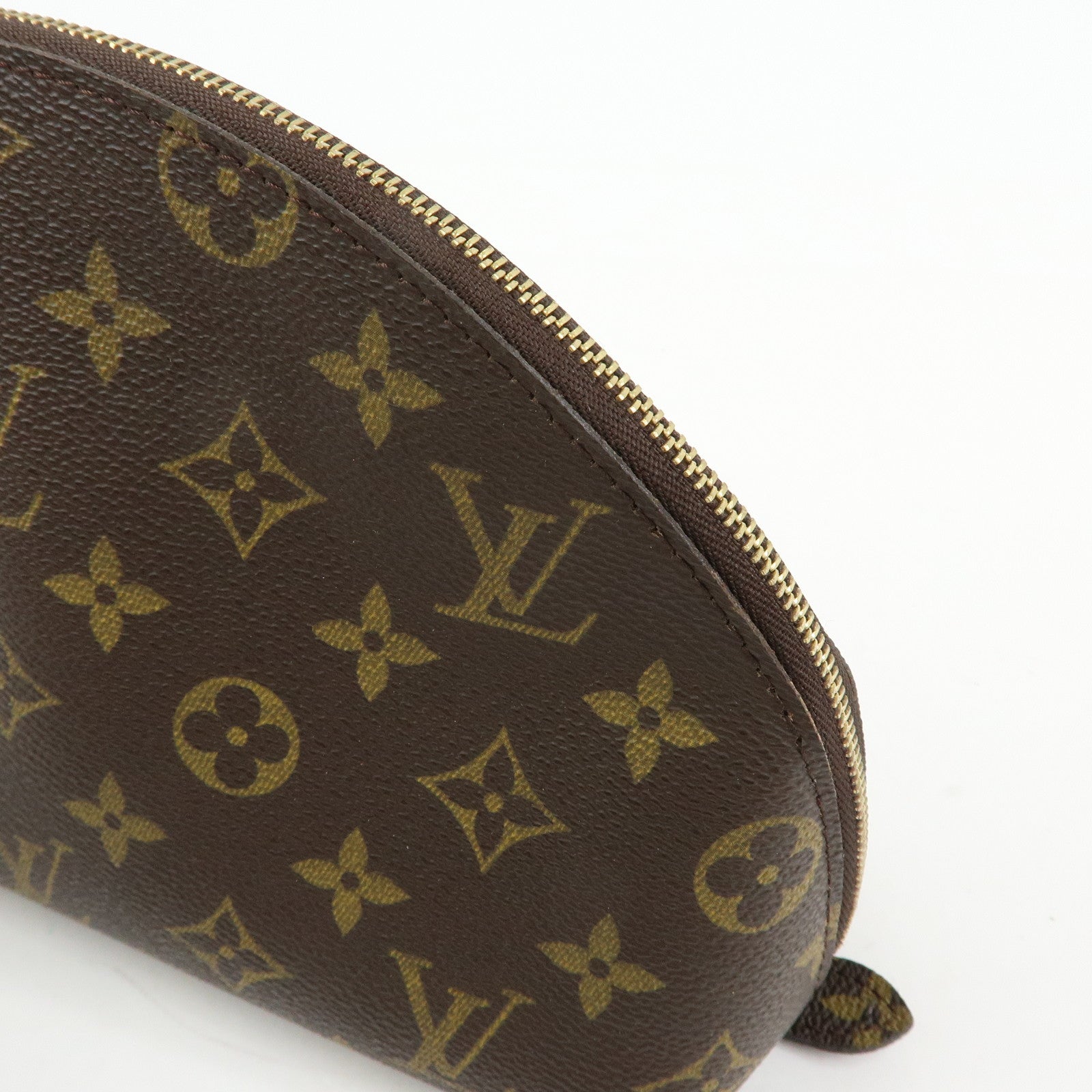 Louis Vuitton Monogram Trousse Demi Ronde Cosmetic Pouch M47520