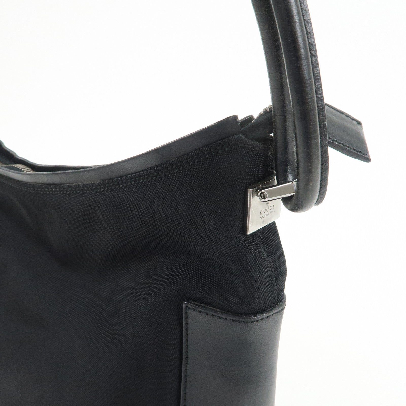 GUCCI Nylon Leather Shoulder Bag Hand Bag Black 001 ・3766