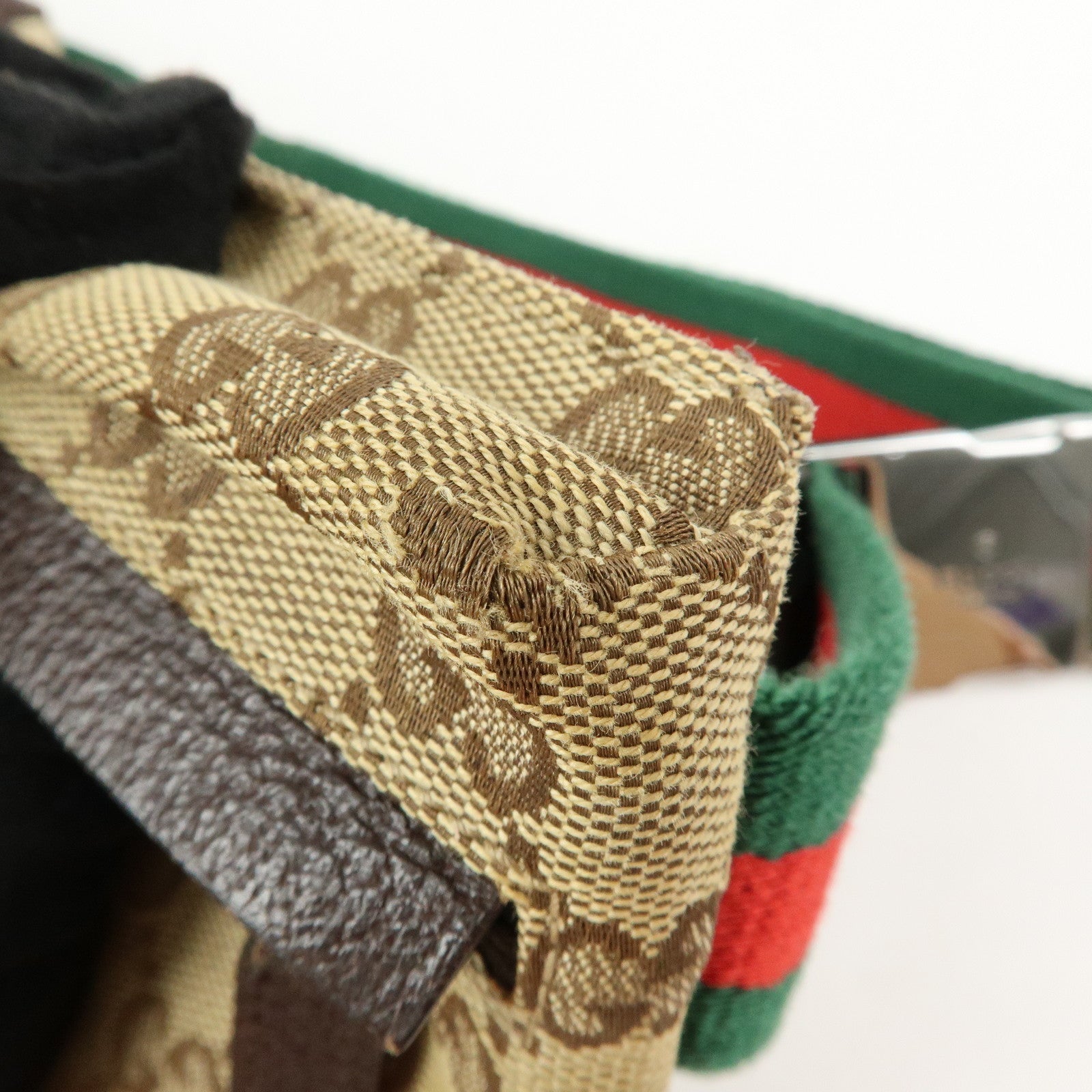 GUCCI GG Canvas Leather Waist Bag Crossbody Bag Beige Brown 28566